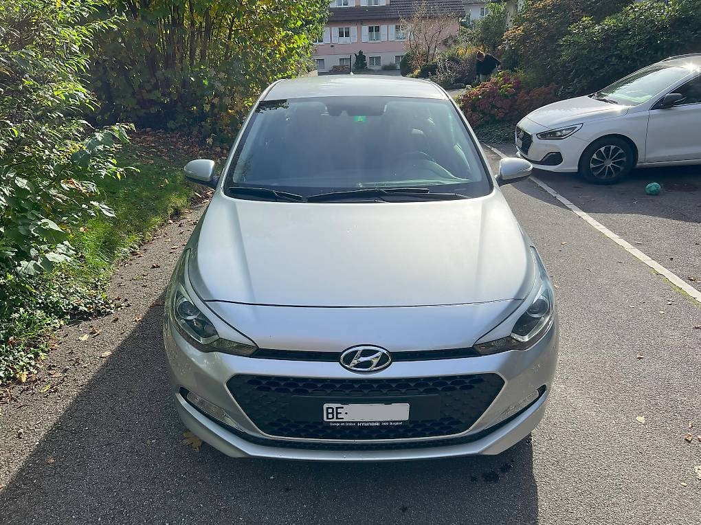 HYUNDAI i20 1.2 Amplia