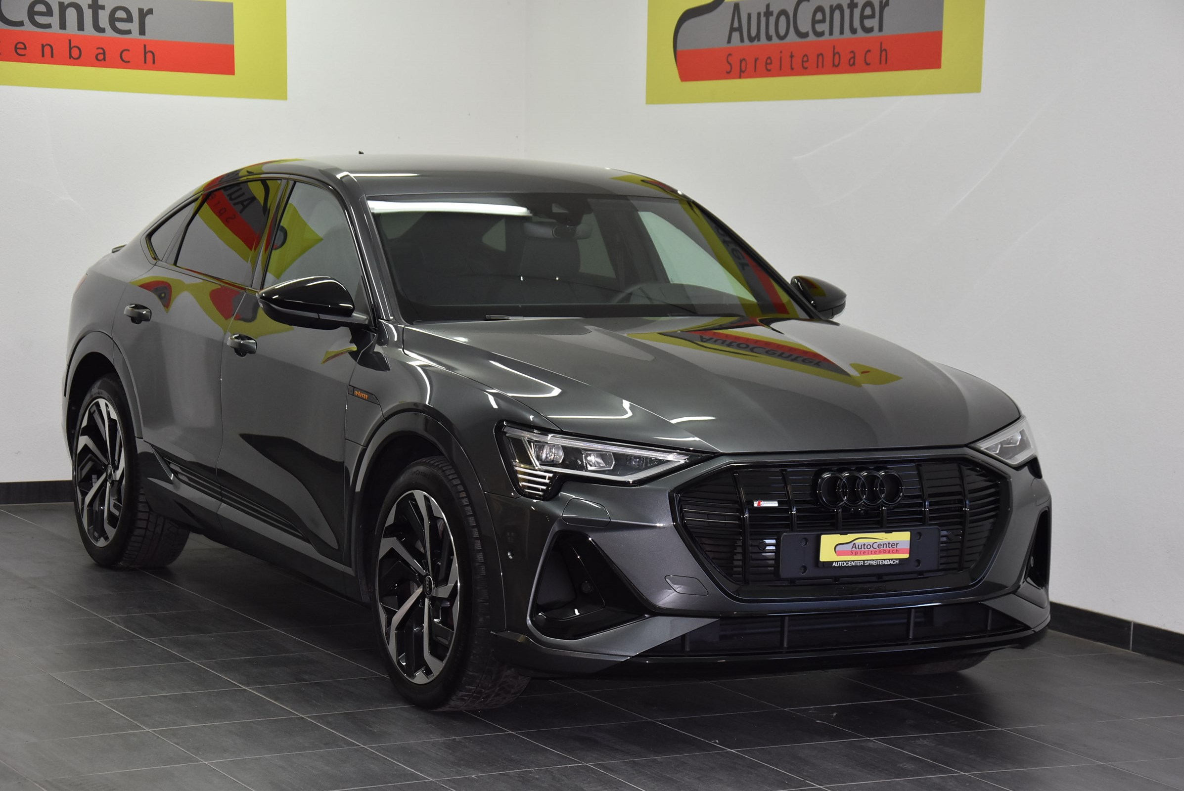 AUDI e-tron 55 Sportback S Line Black Edition quattro