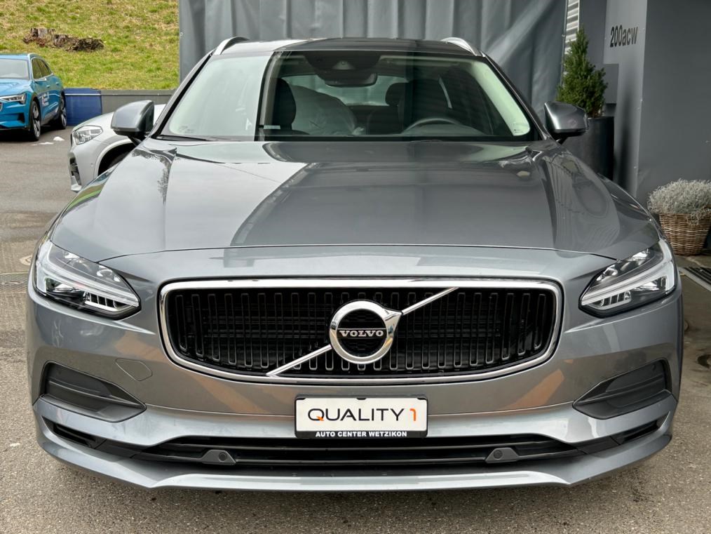 VOLVO V90 D3 AWD Momentum Geartronic