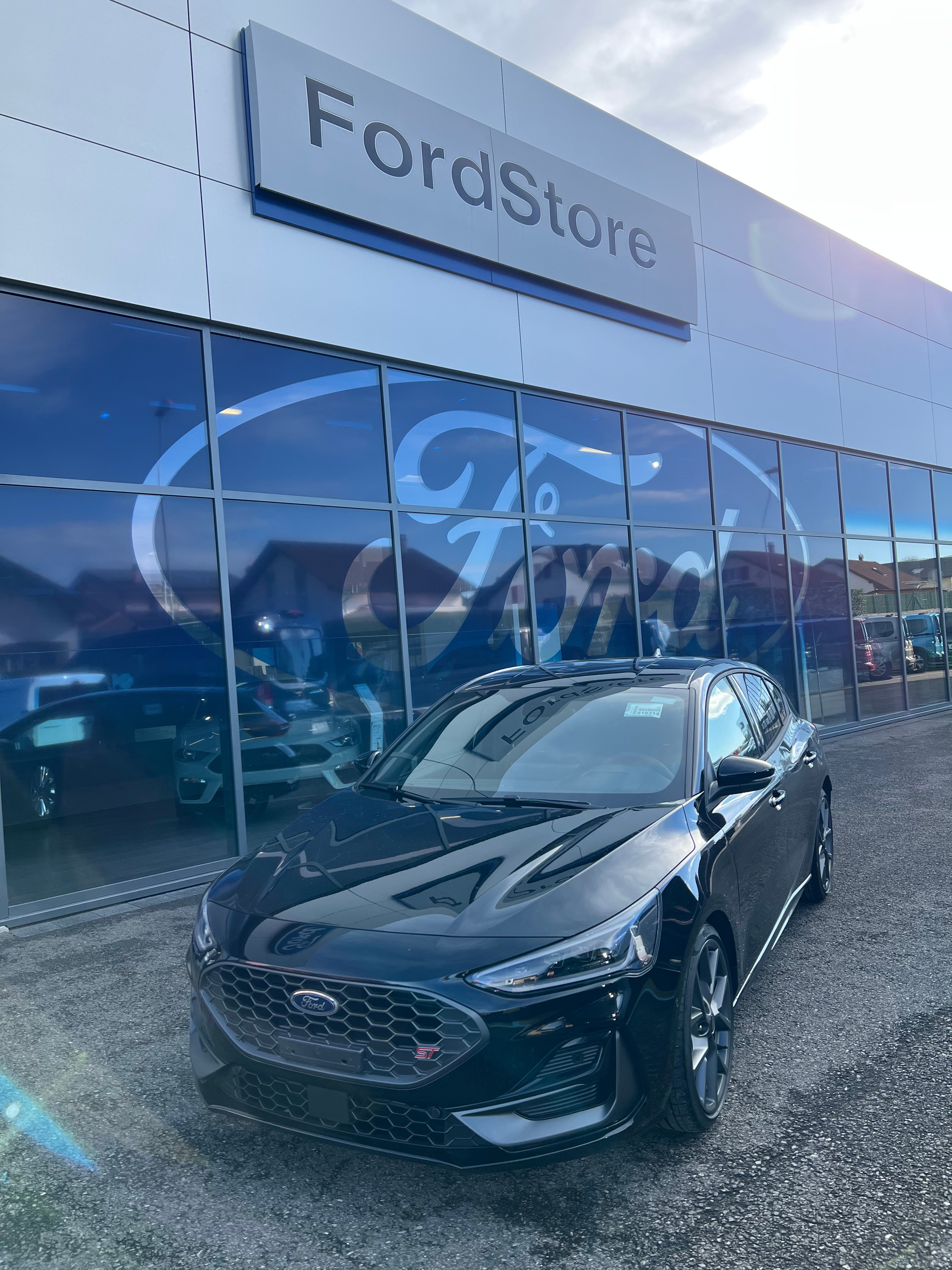 FORD Focus 2.3 EcoB ST X 280CV/Aut.