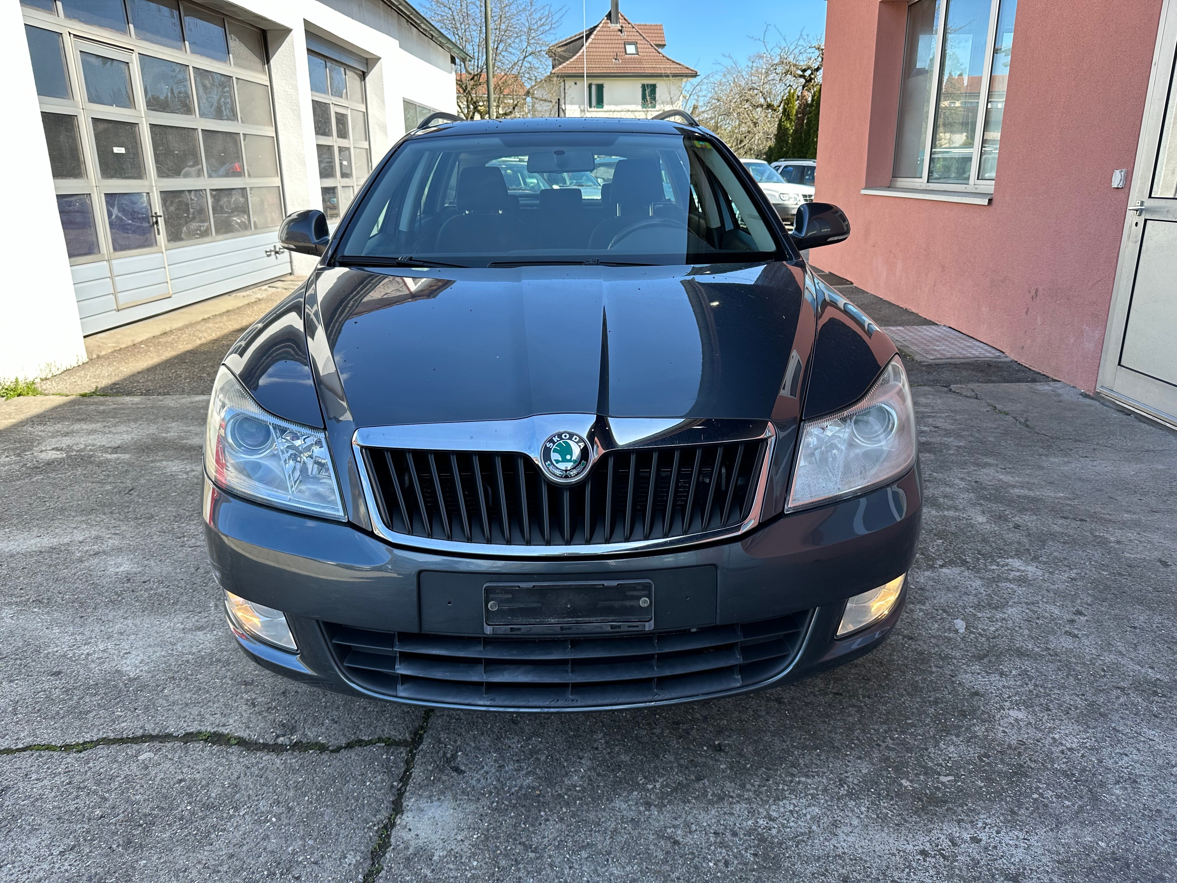 SKODA Octavia Combi 1.6 TDI Ambiente