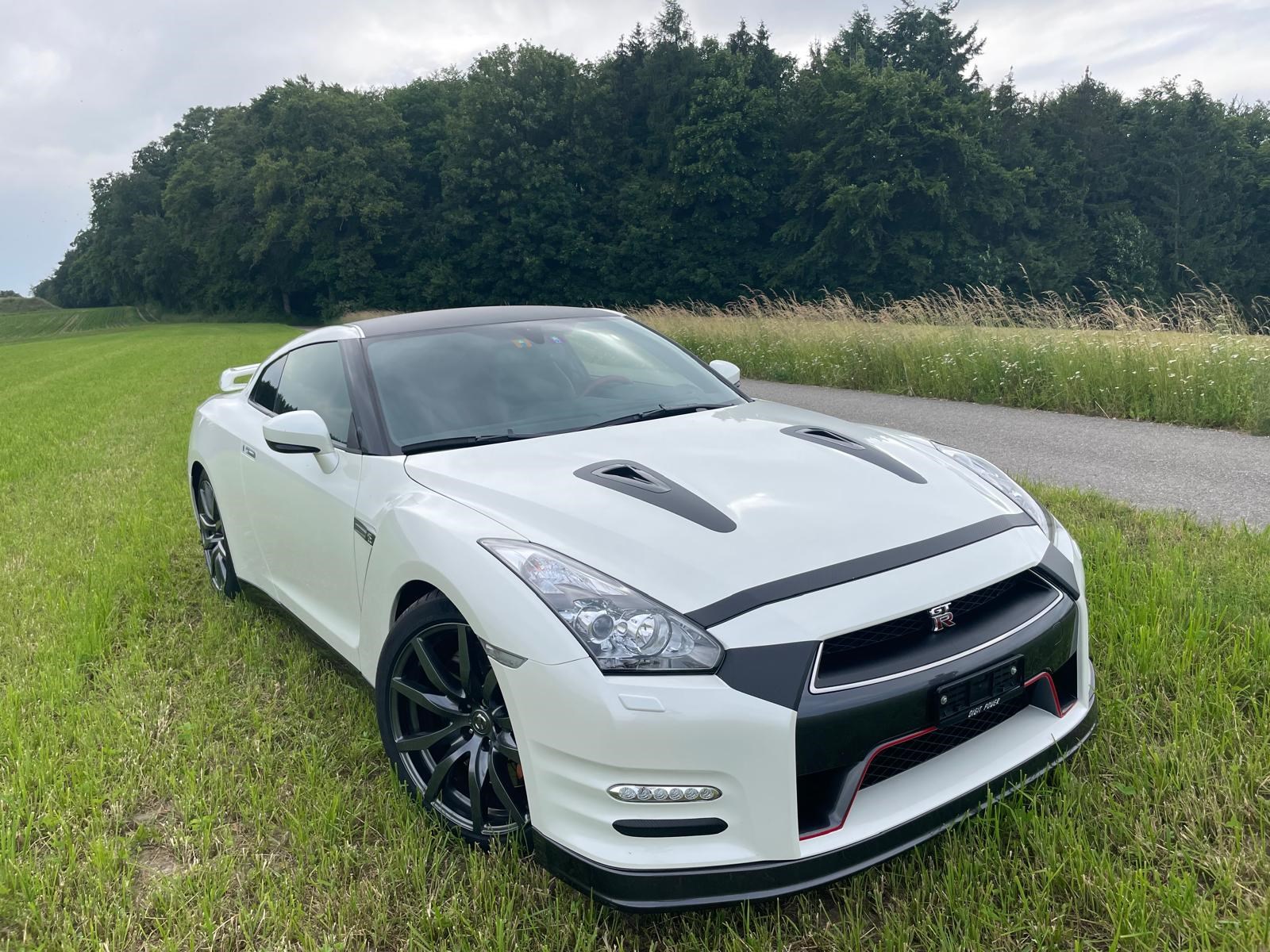 NISSAN GT-R 3.8 V6 Biturbo Premium Edition