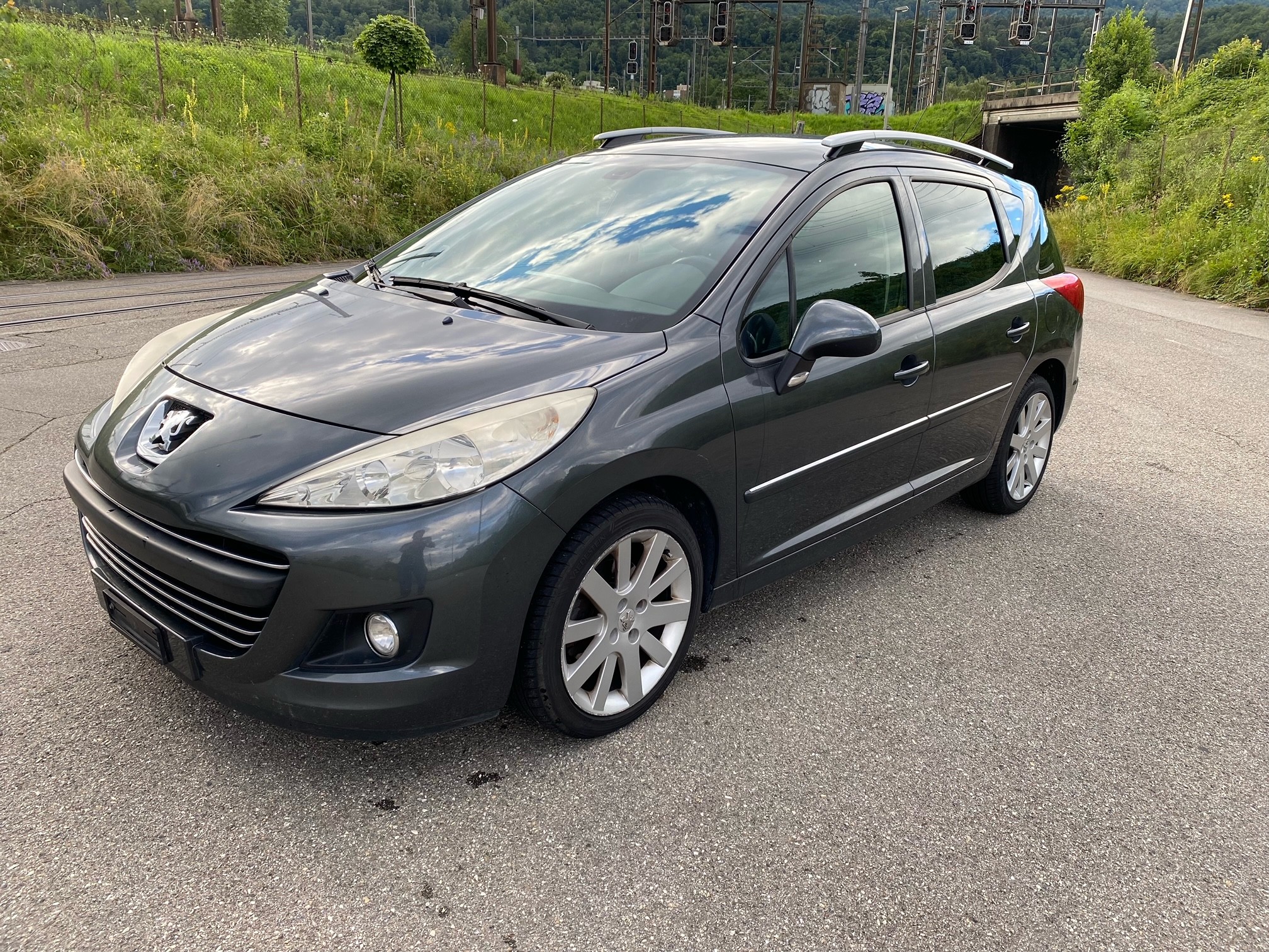 PEUGEOT 207 SW 1.6 HDI Sport