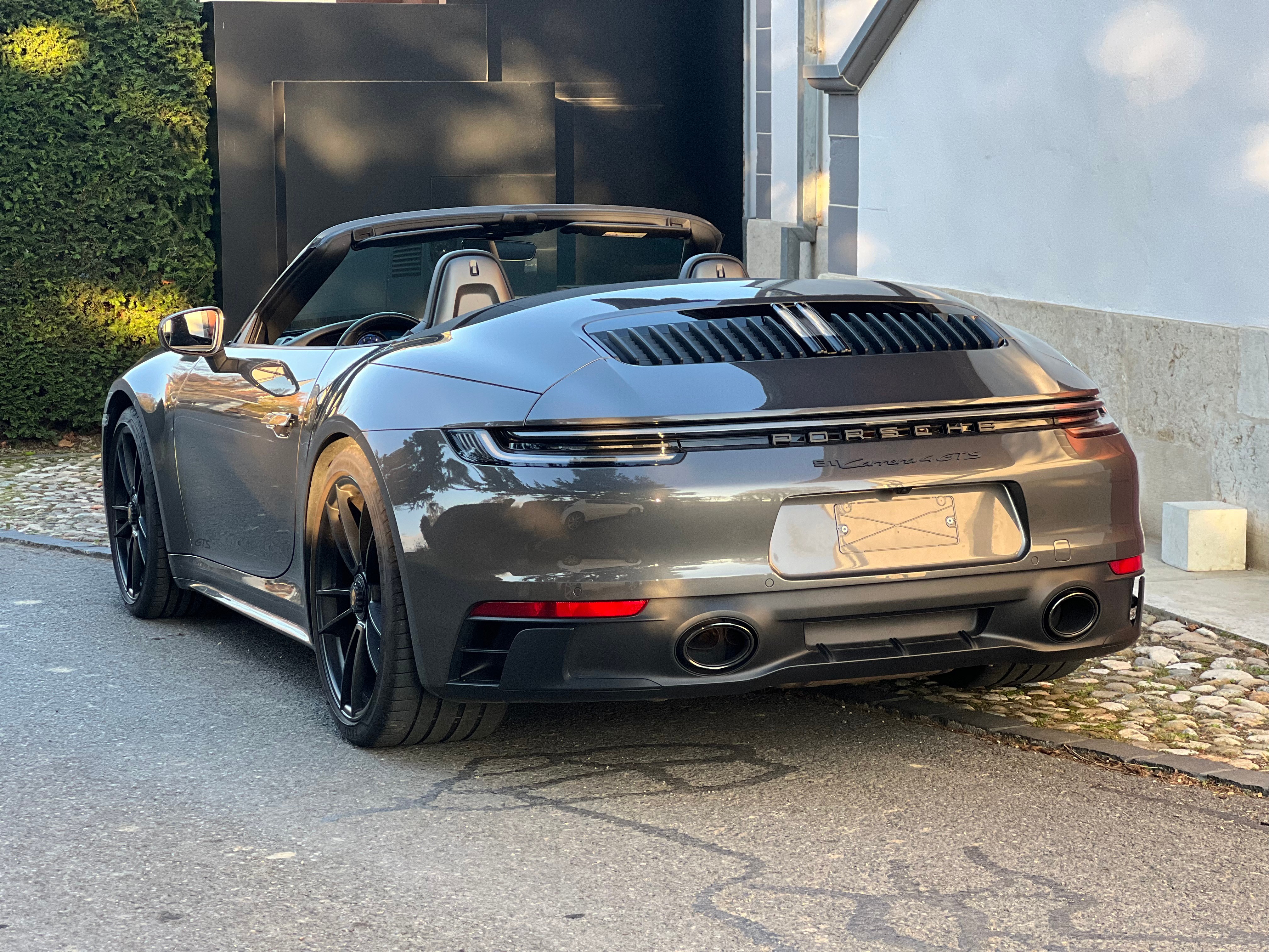 PORSCHE 911 Carrera 4 GTS Cabriolet PDK