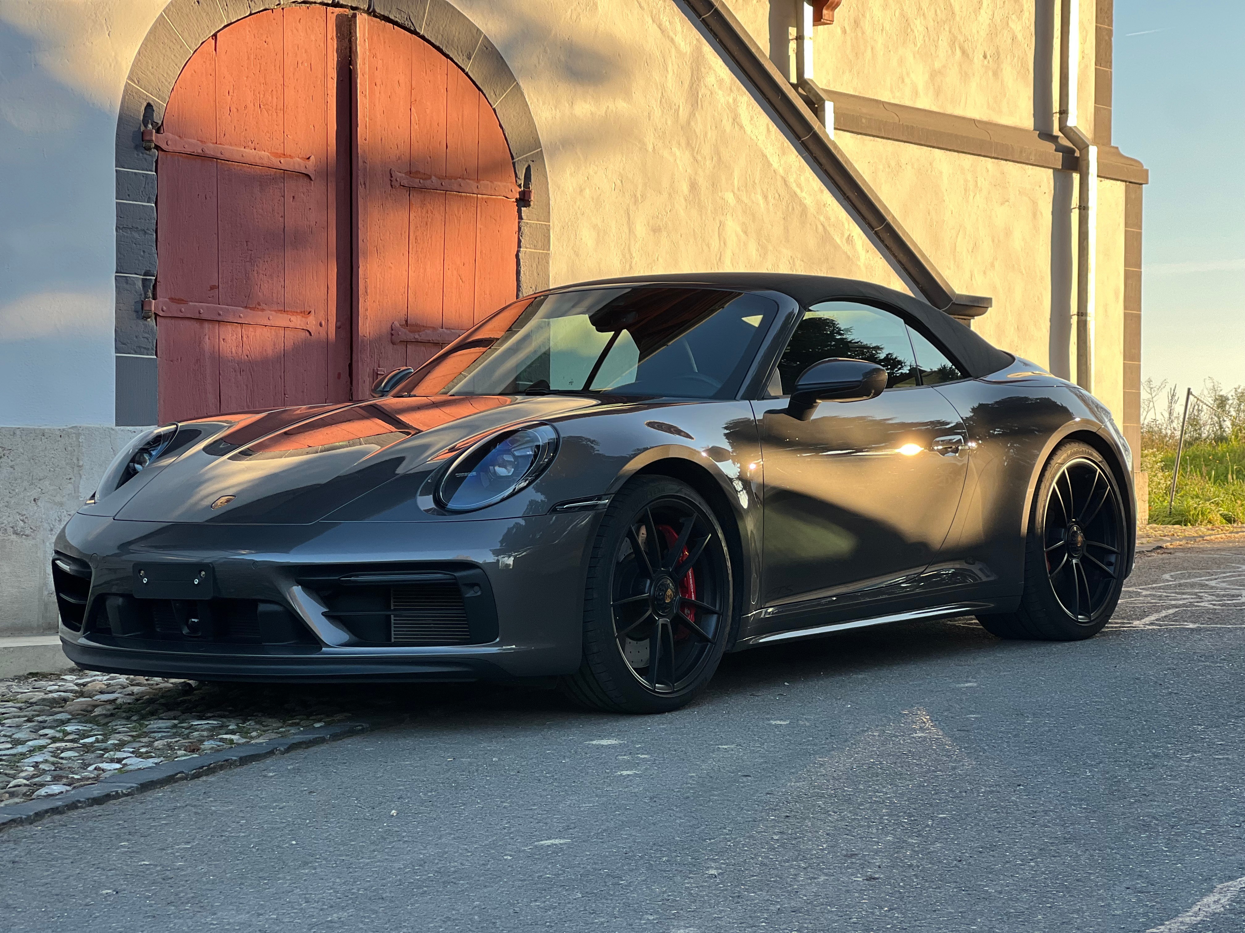 PORSCHE 911 Carrera 4 GTS Cabriolet PDK