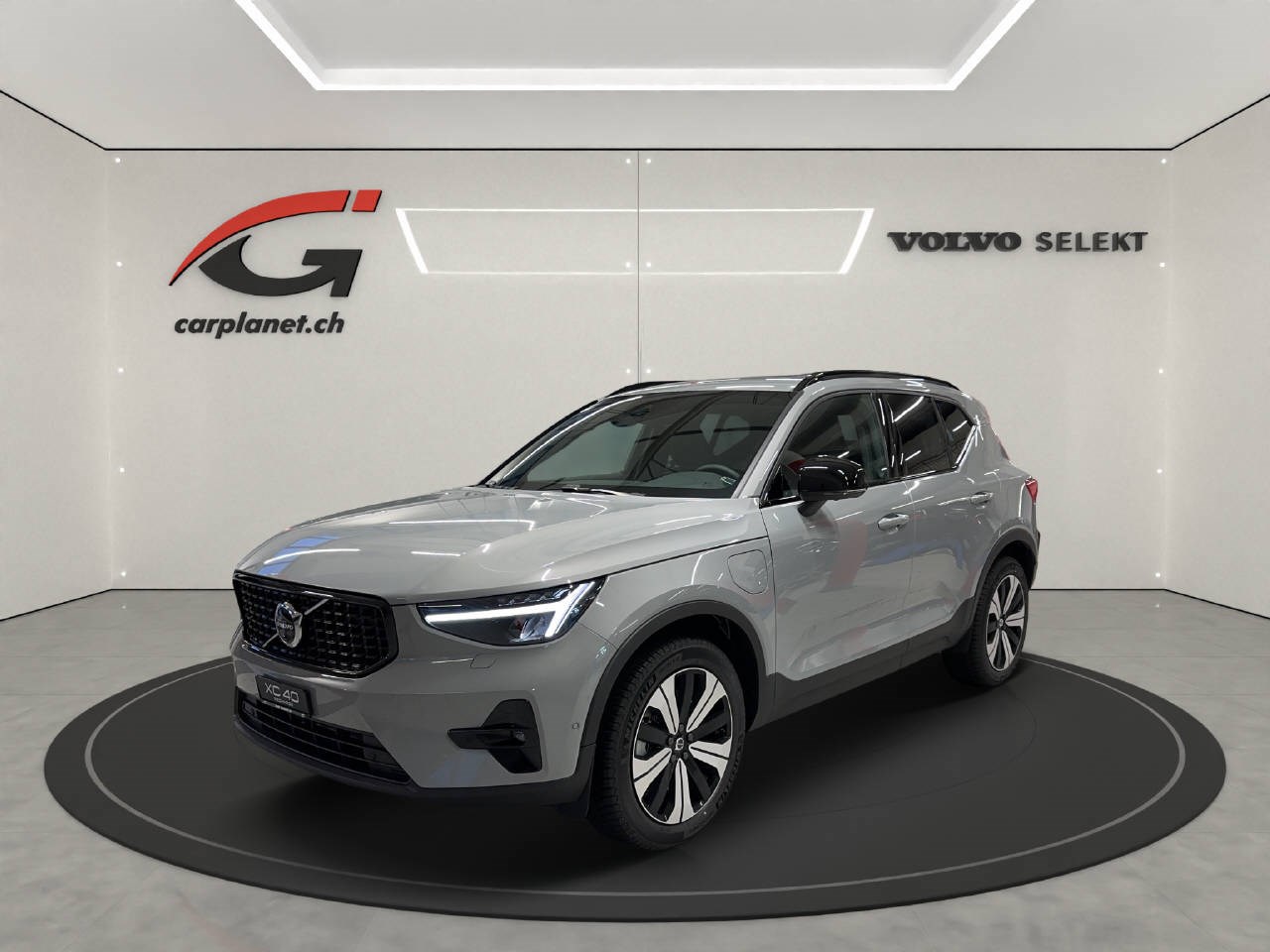 VOLVO XC40 1.5 T5 PiH Ultimate Dark