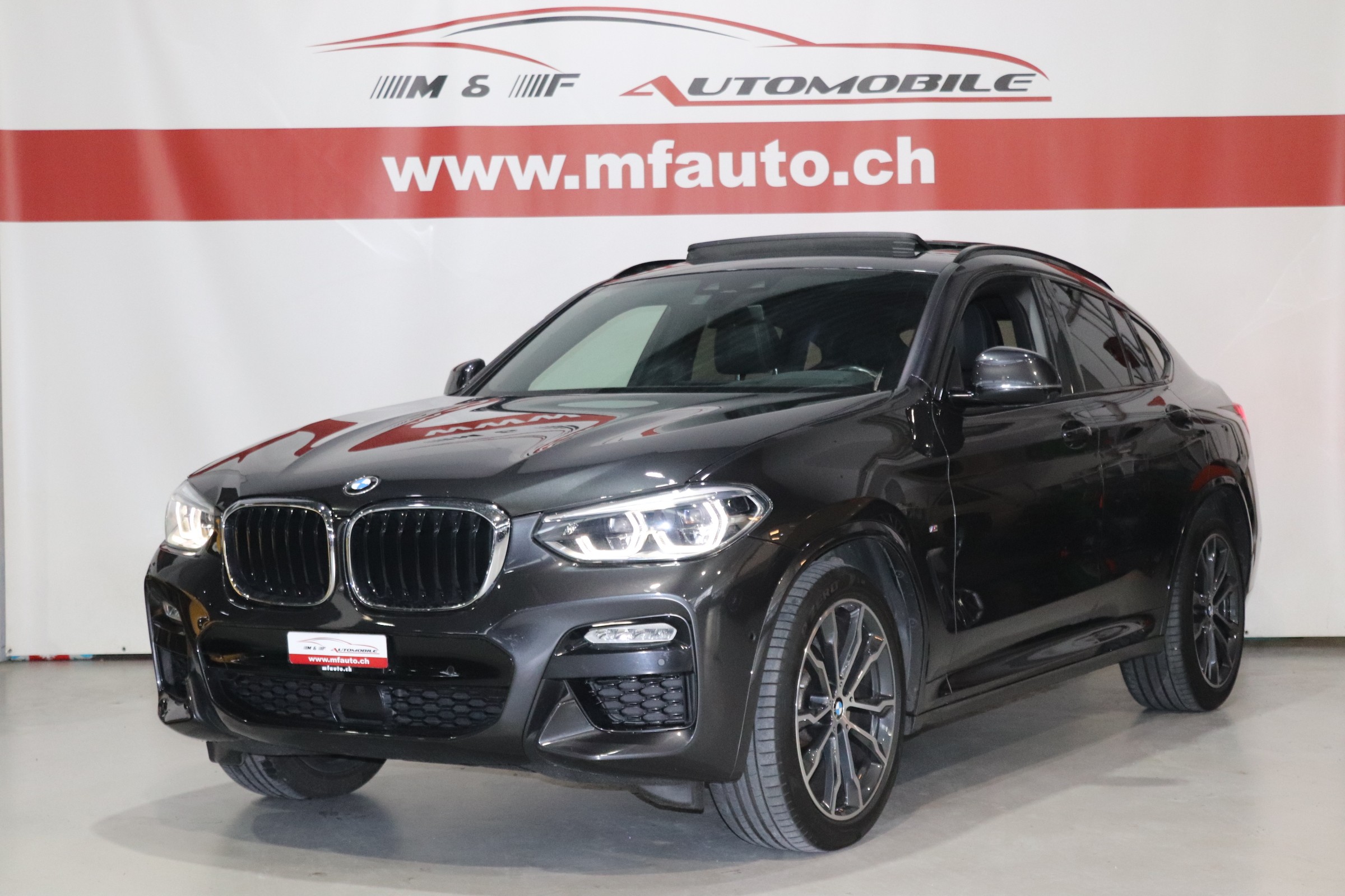 BMW X4 20d xDrive M-SPORT *CH-FAHRZEUG*