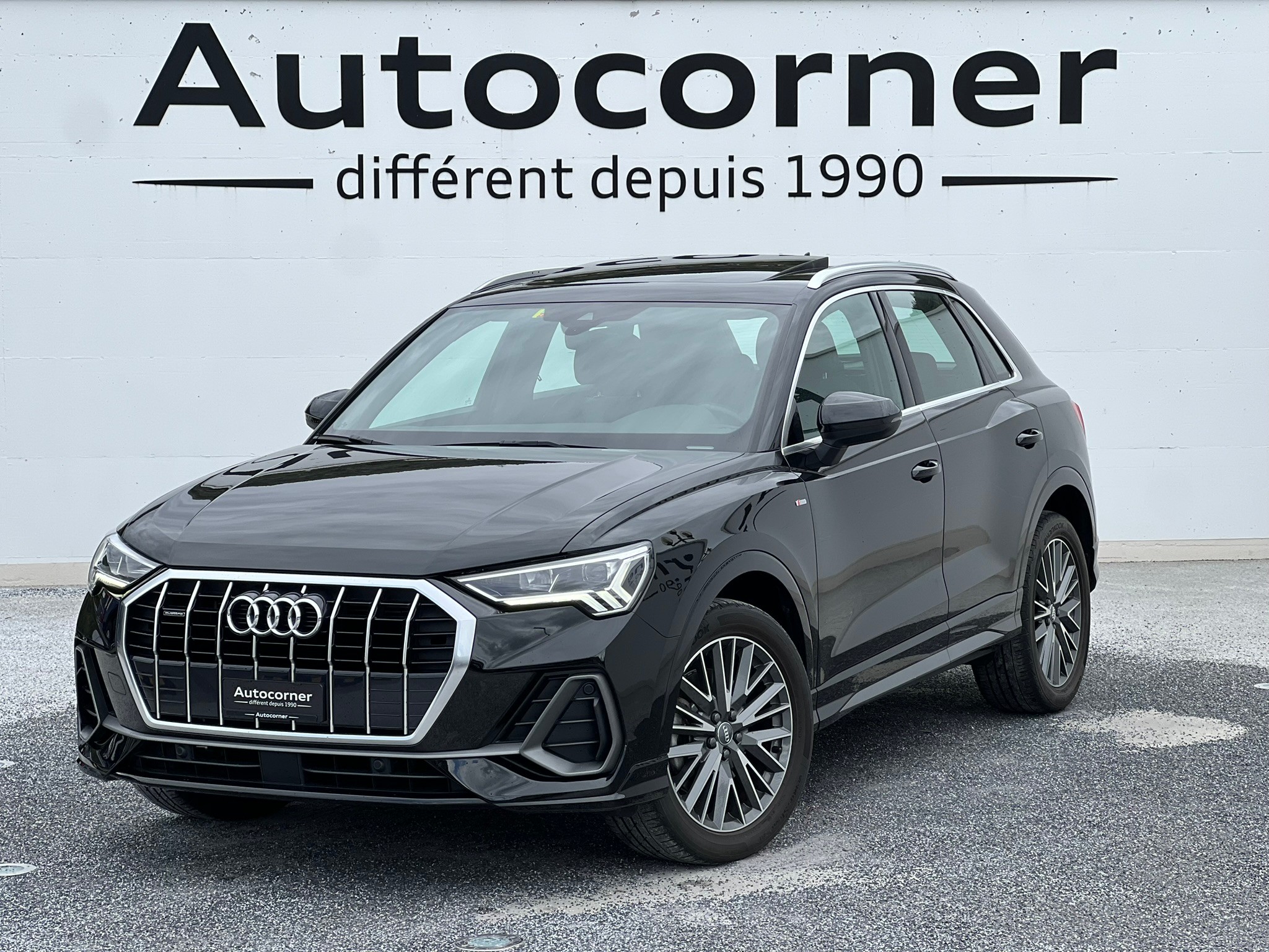 AUDI Q3 40 TFSI S line quattro S-tronic