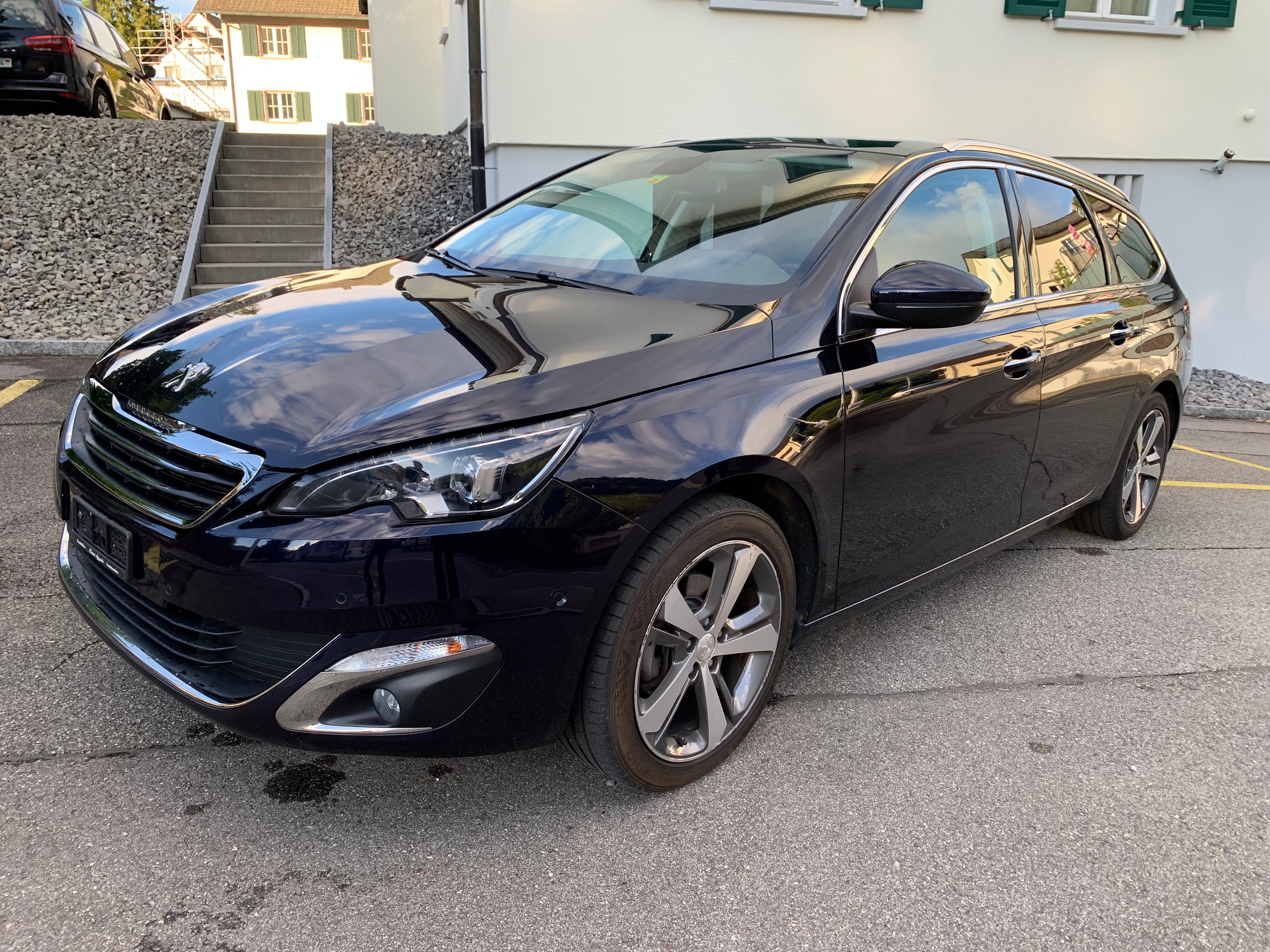 PEUGEOT 308 SW 1.2 THP Allure Automatic