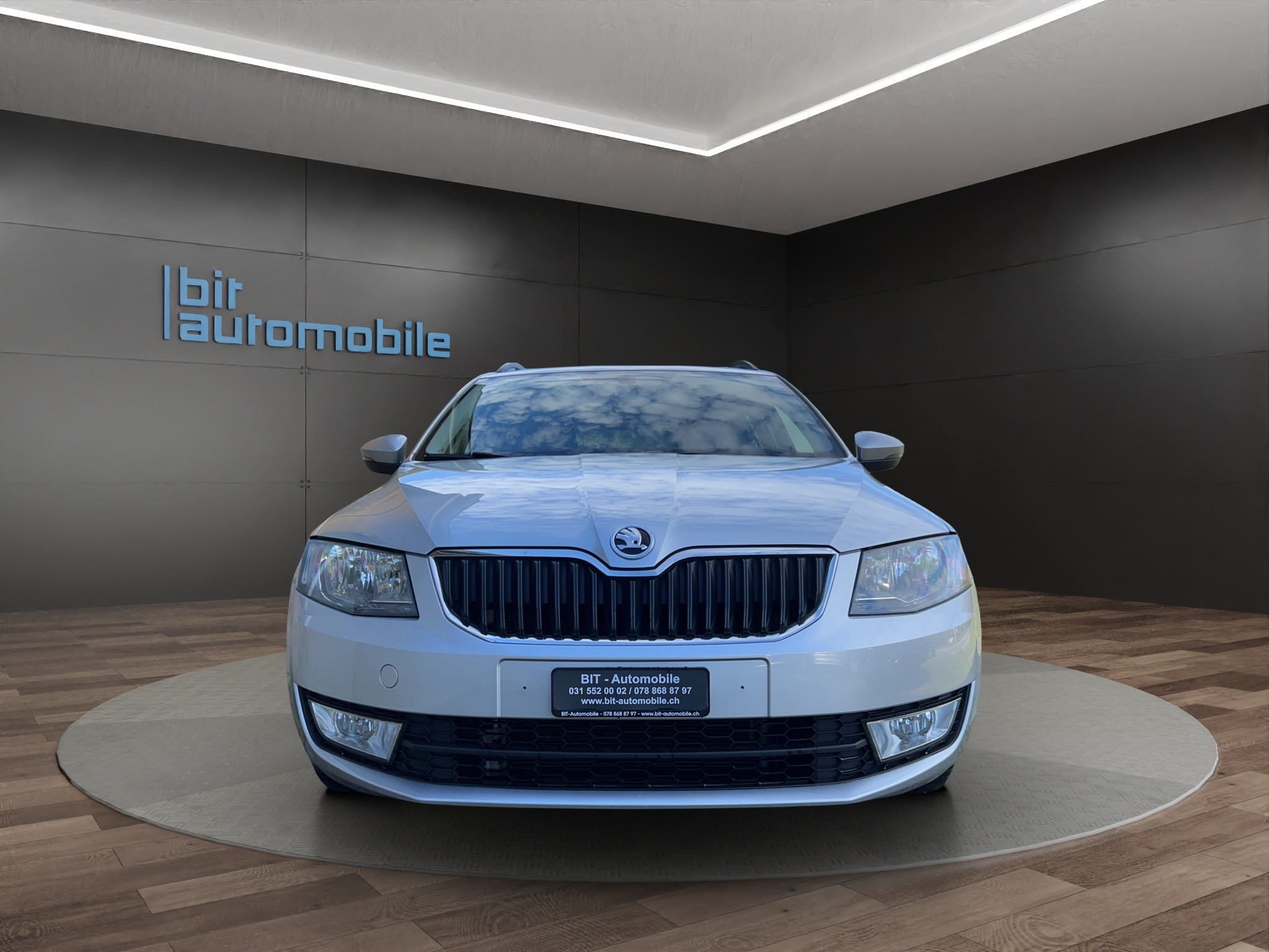 SKODA Octavia Combi 1.6 TDI Ambition DSG