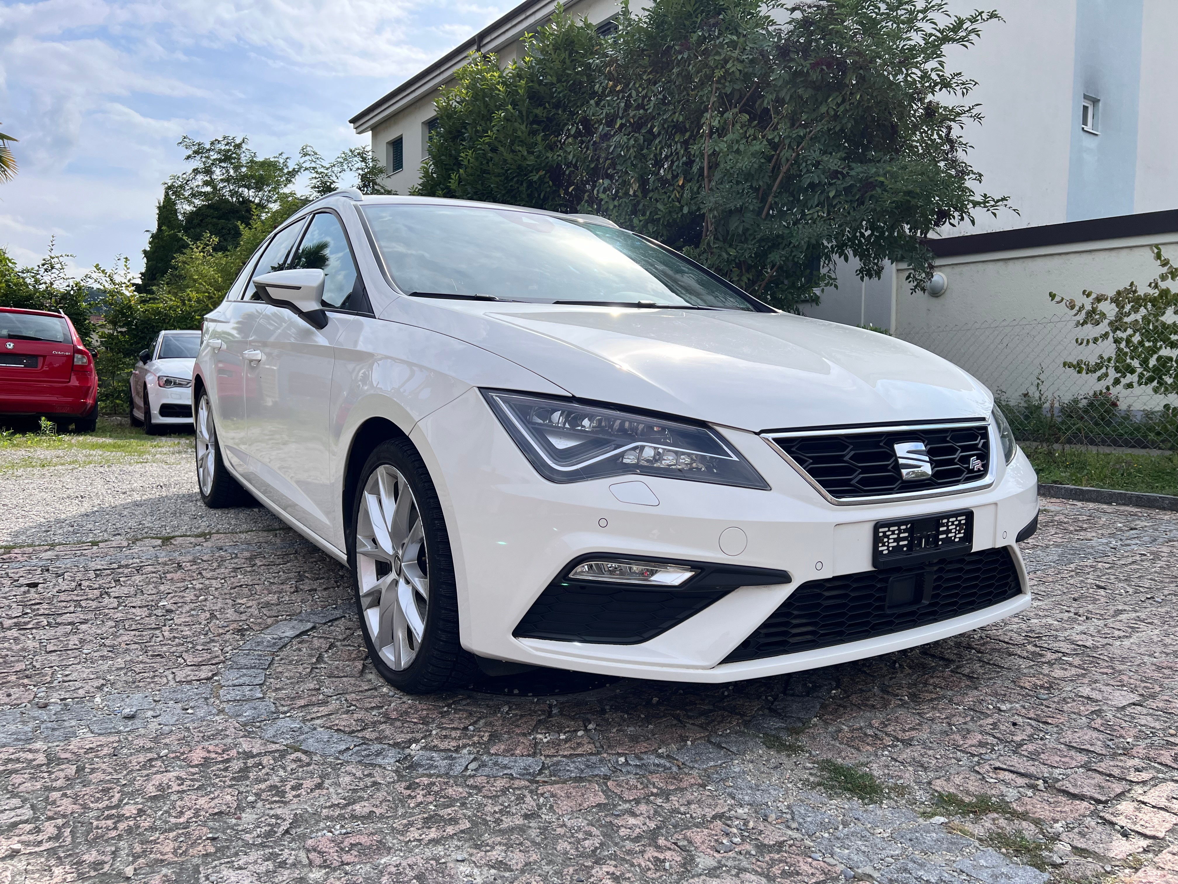 SEAT Leon ST 2.0 TDI SWISS FR 4D 4Drive DSG