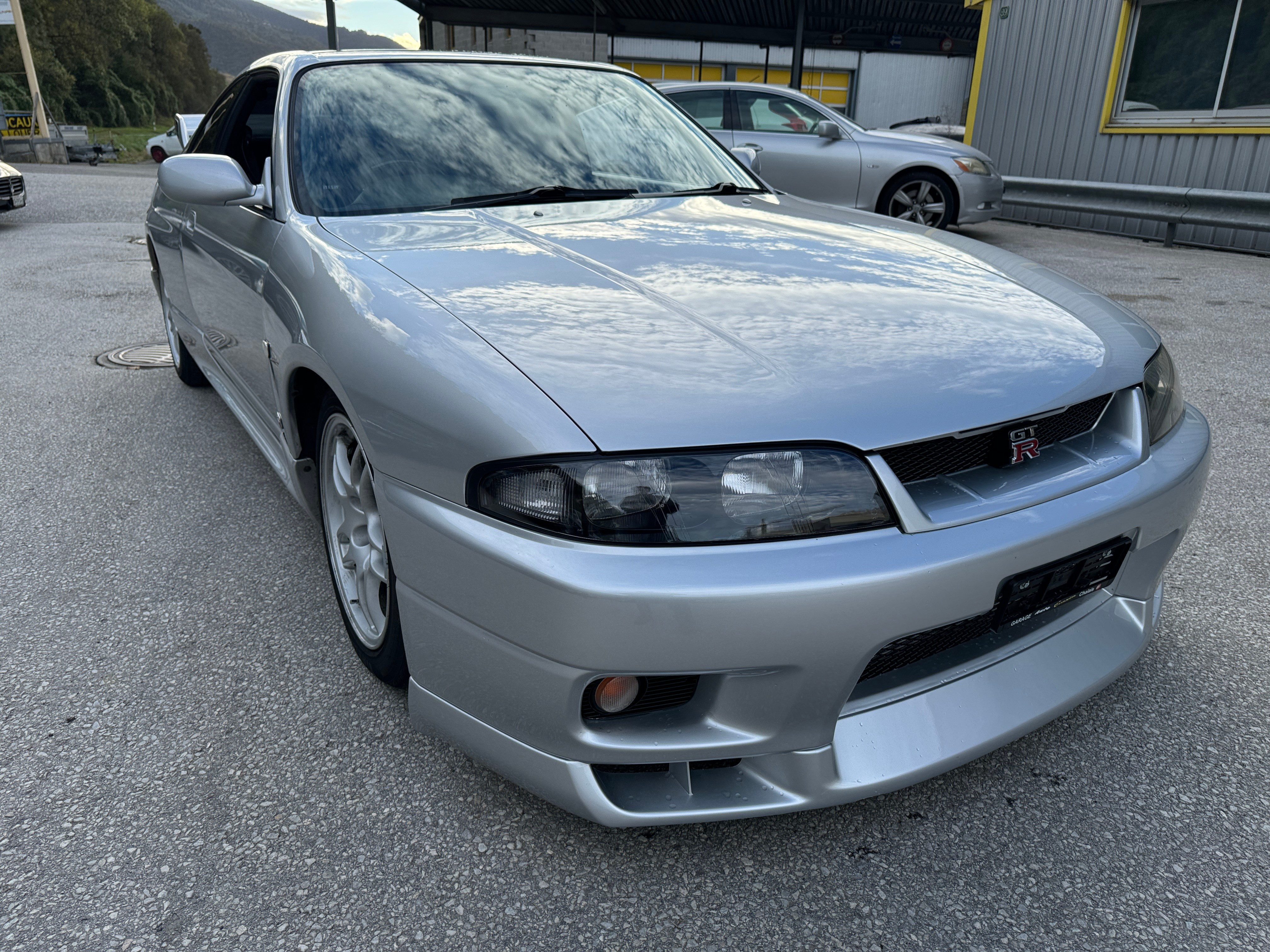 NISSAN Skyline GT-R