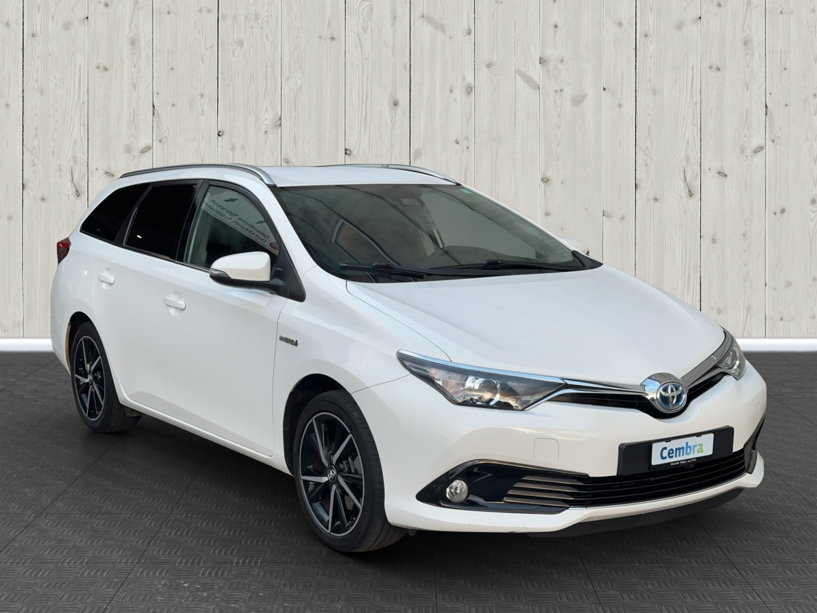 TOYOTA Auris Touring Sports 1.8 HSD Premium e-CVT