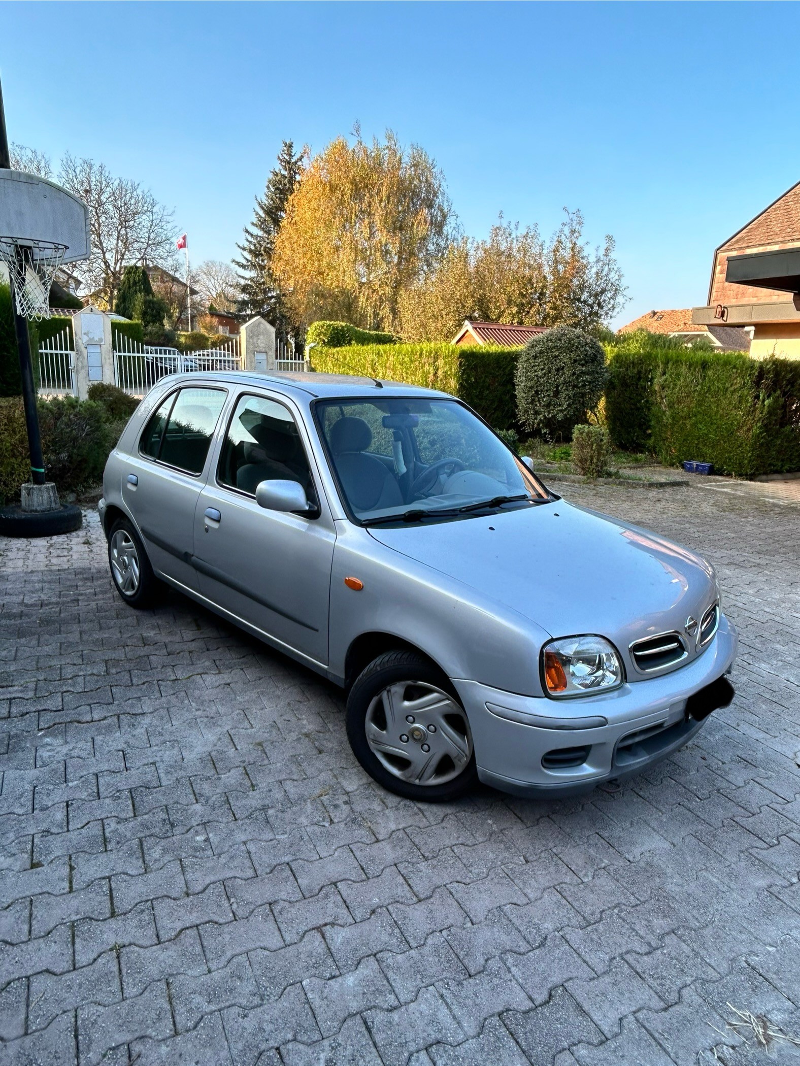 NISSAN Micra 1.4 Luxury