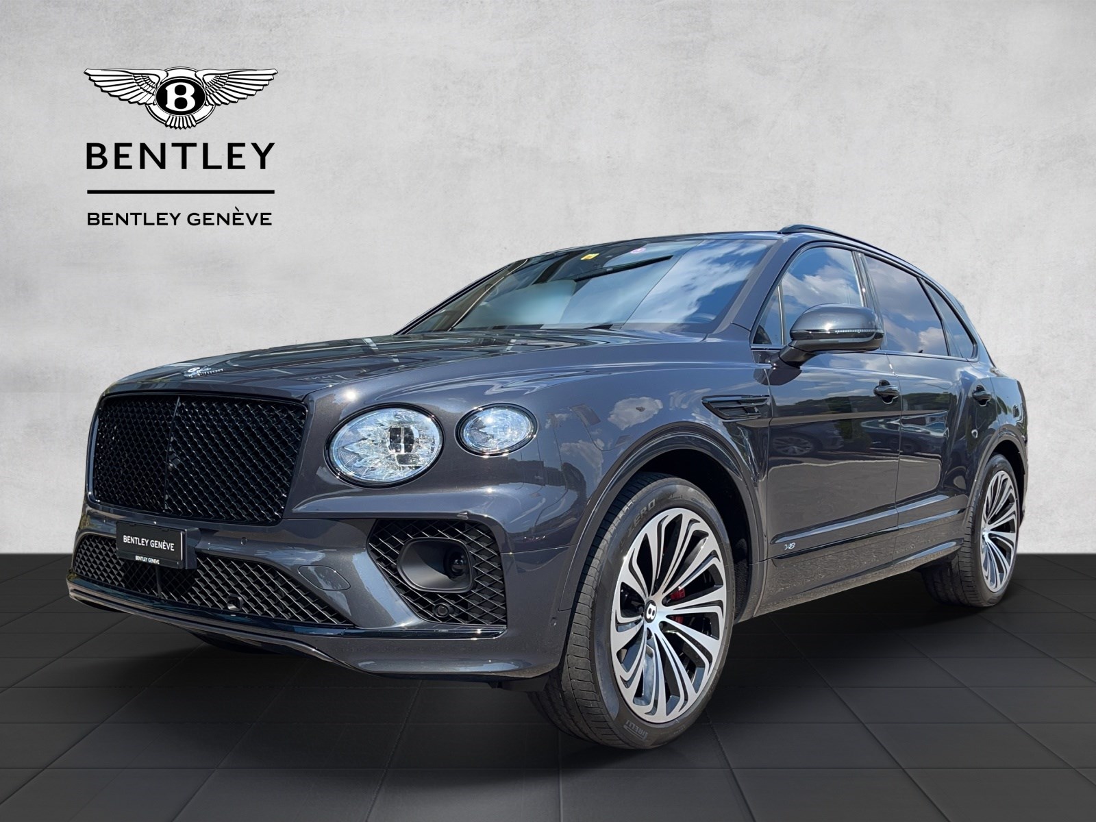 BENTLEY Bentayga V8