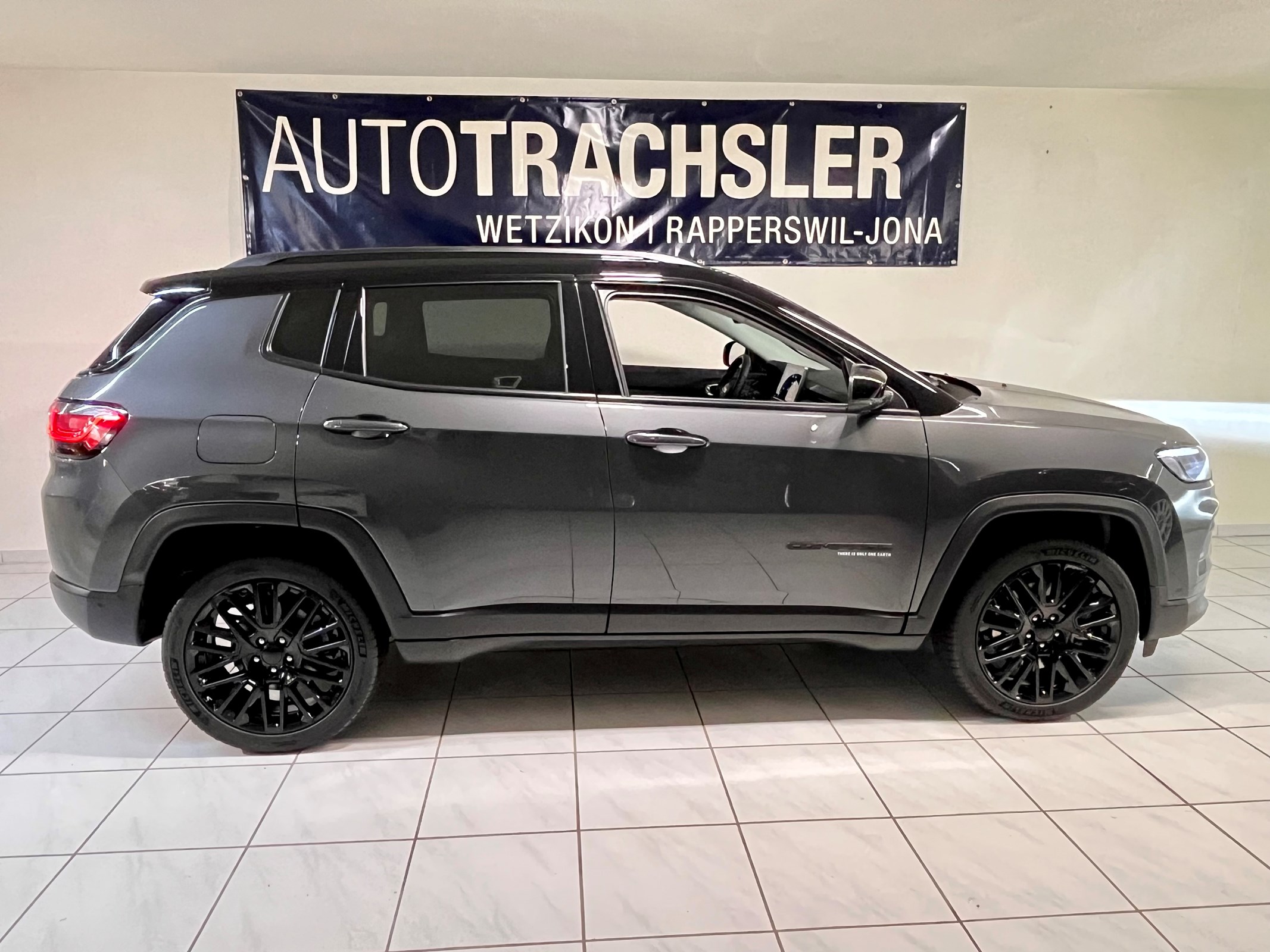 JEEP Compass 1.3 T PHEV Upland Plus Sky AWD