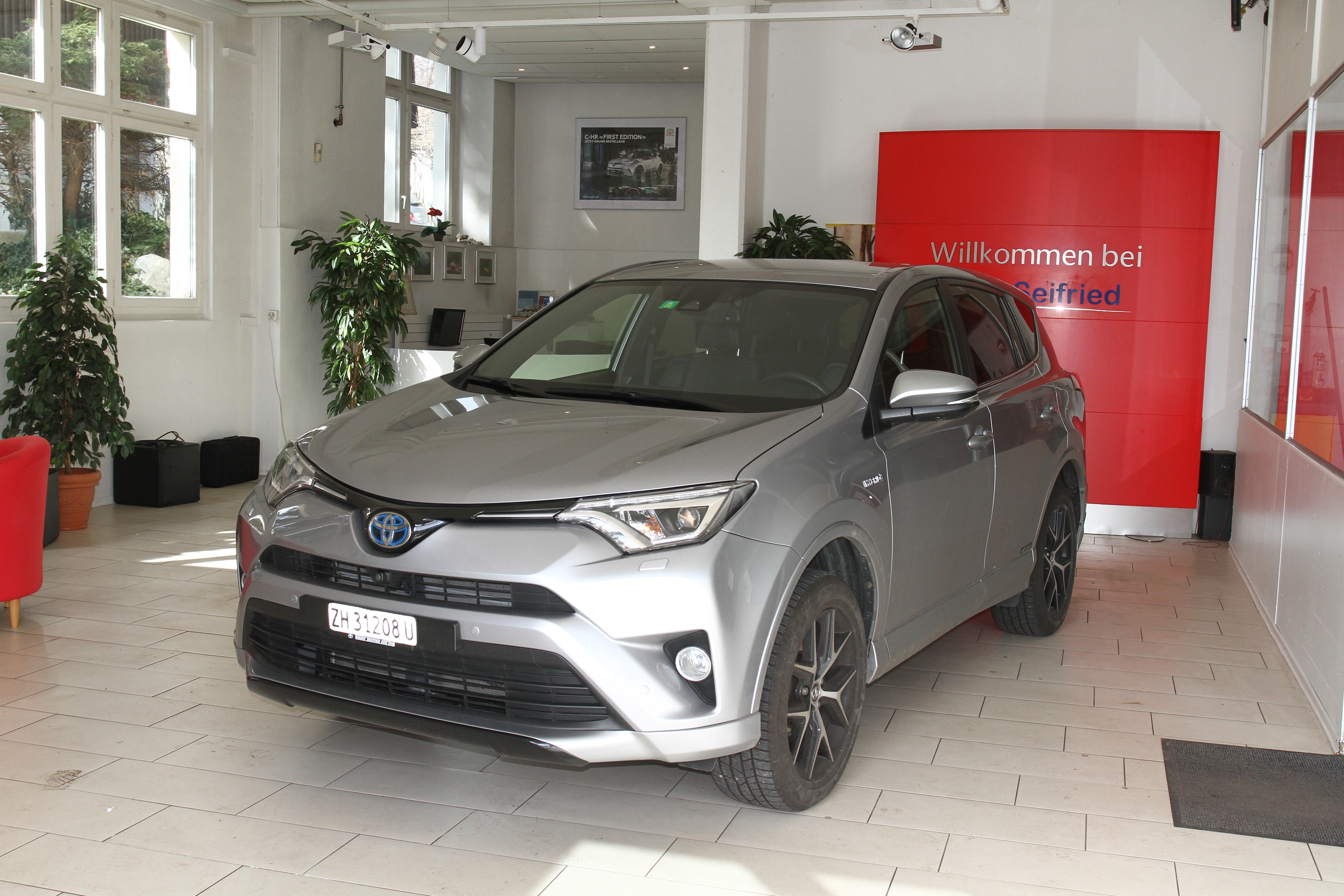 TOYOTA RAV-4 2.5 HSD Sapphire e-CVT