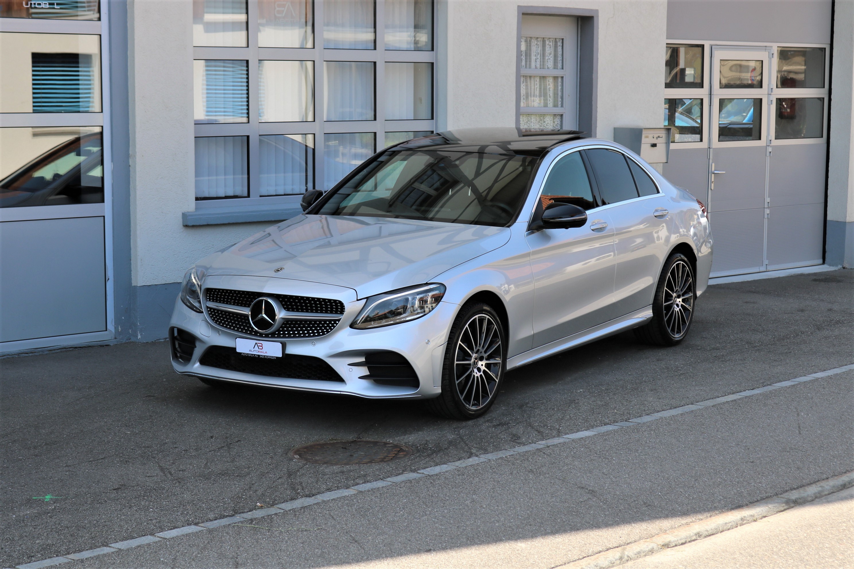 MERCEDES-BENZ C 220 d Swiss Star AMG Line 4Matic 9-Tronic MSI+ (CH)