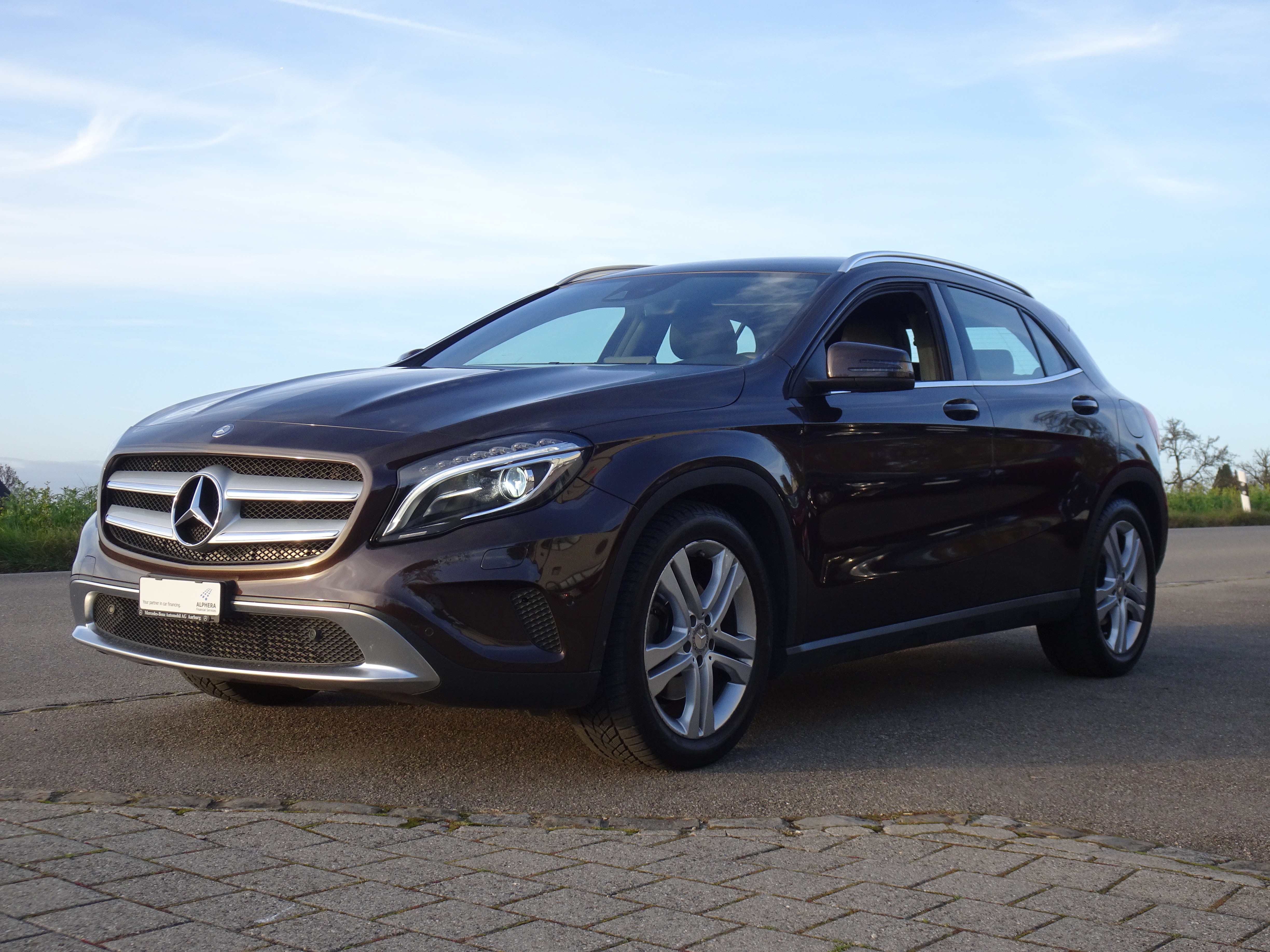 MERCEDES-BENZ GLA 250 Urban 4Matic 7G-DCT