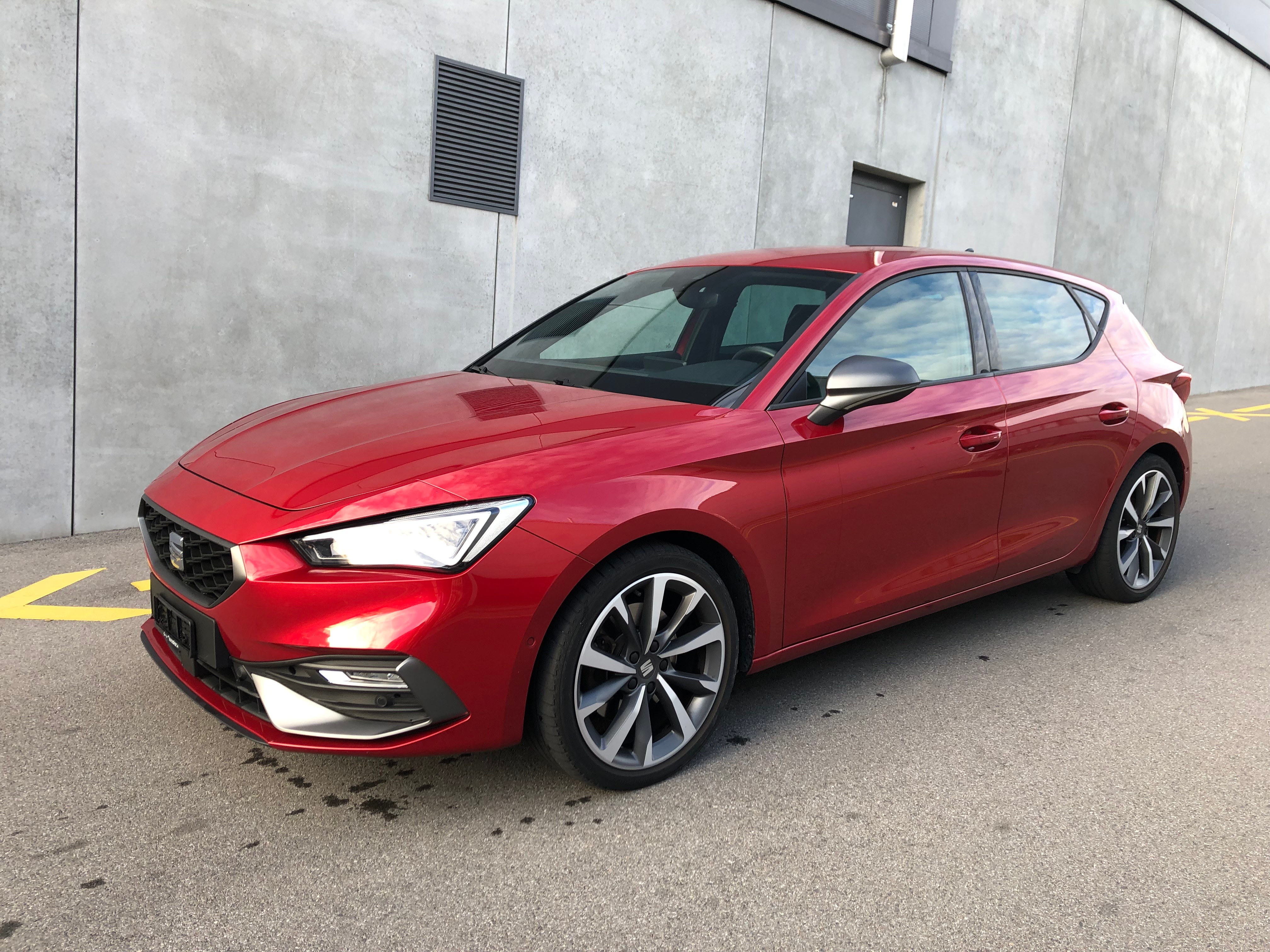 SEAT Leon 1.5 eTSI mHEV DSG FR (59)