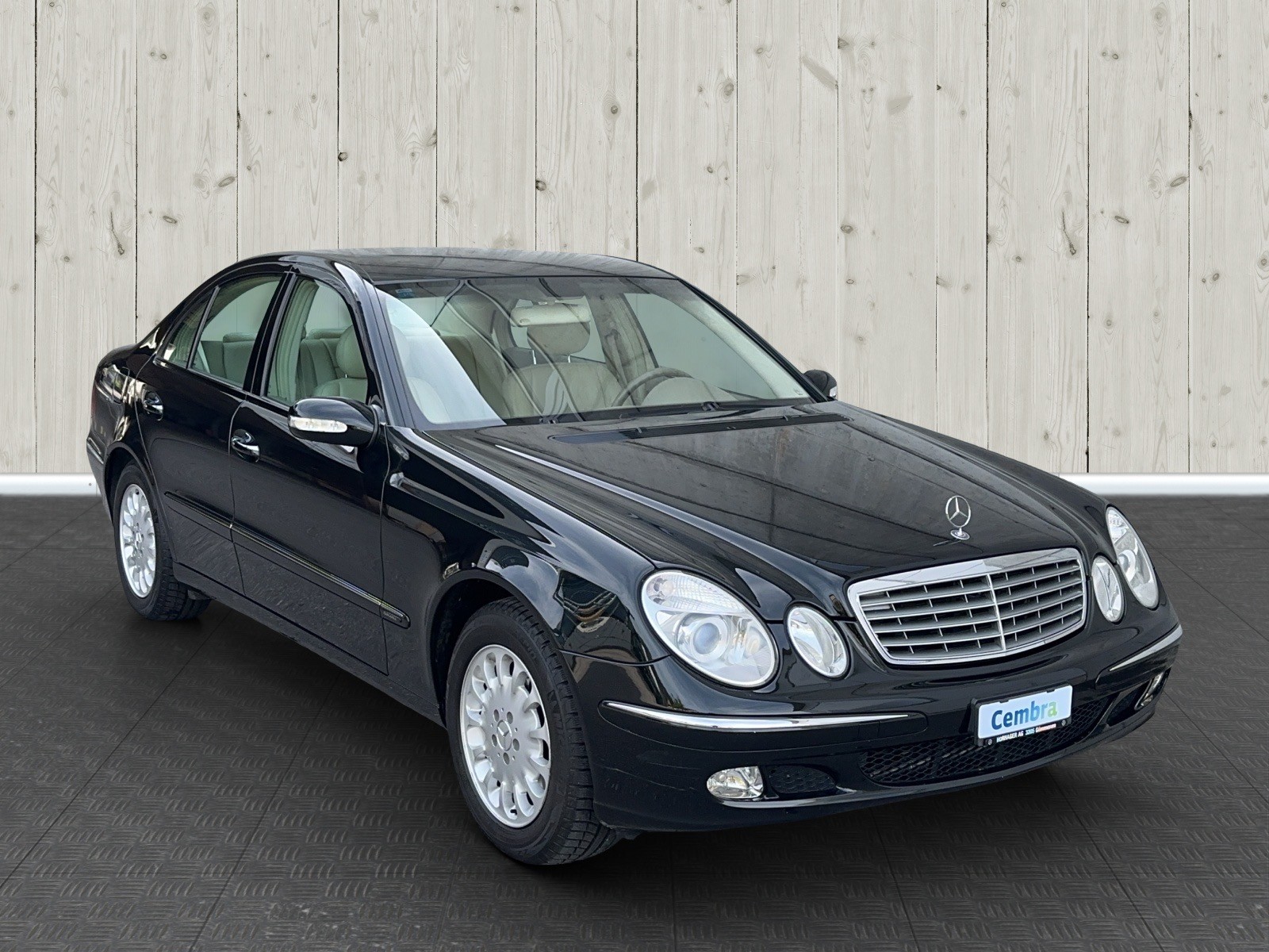 MERCEDES-BENZ E 240 Avantgarde 4Matic Automatic