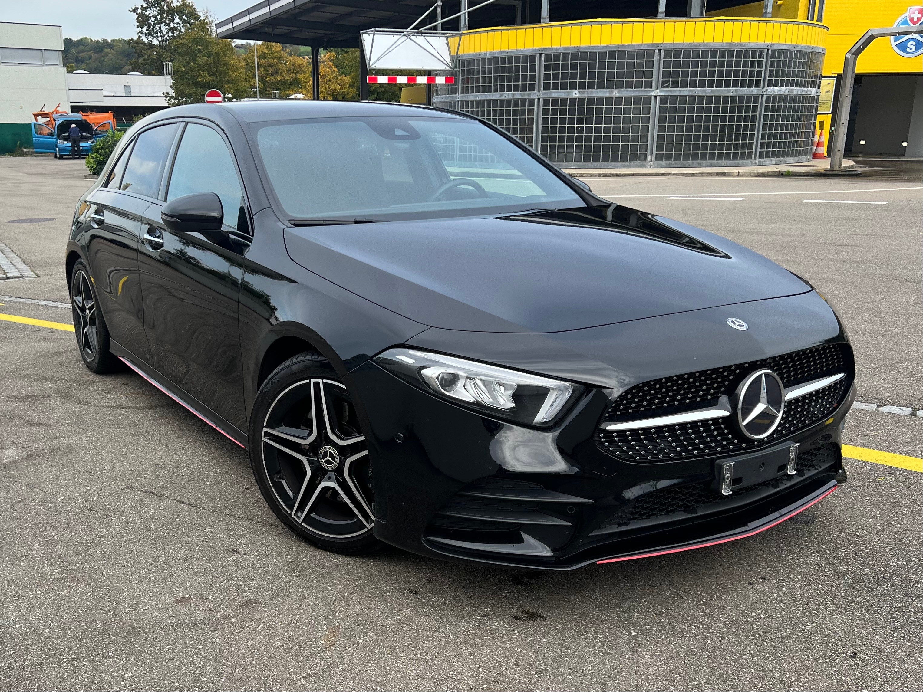 MERCEDES-BENZ A 220 AMG Line 7G-DCT 4Matic