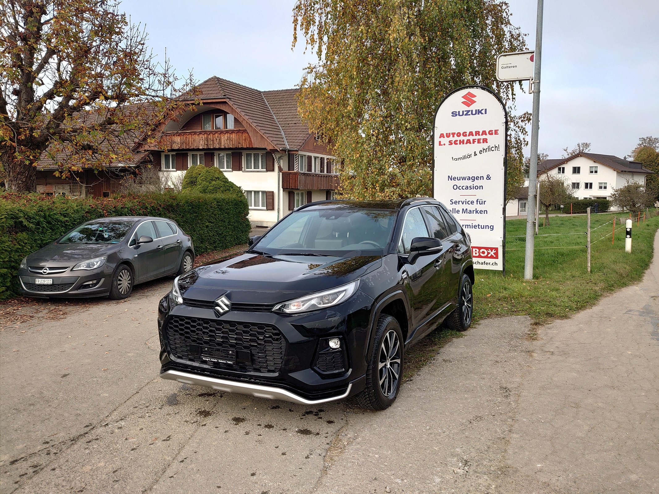 SUZUKI Across 2.5 PHEV Compact Top 4x4