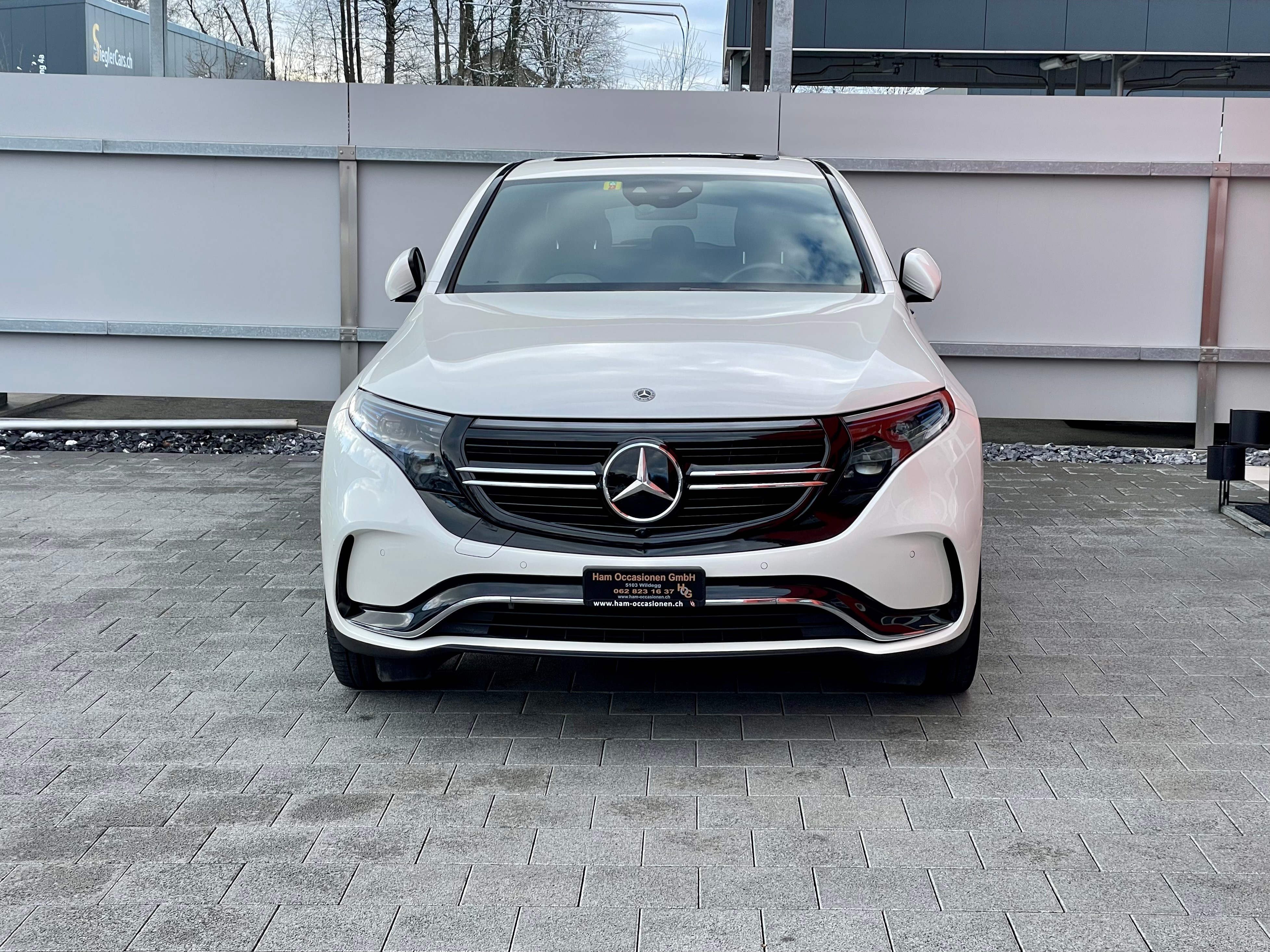 MERCEDES-BENZ EQC 400 AMG Line 4Matic