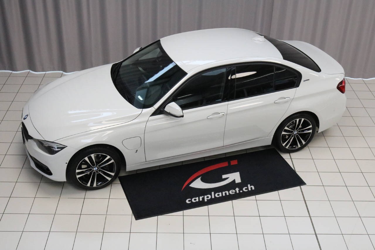 BMW 330e i Performance Sport Line SAG