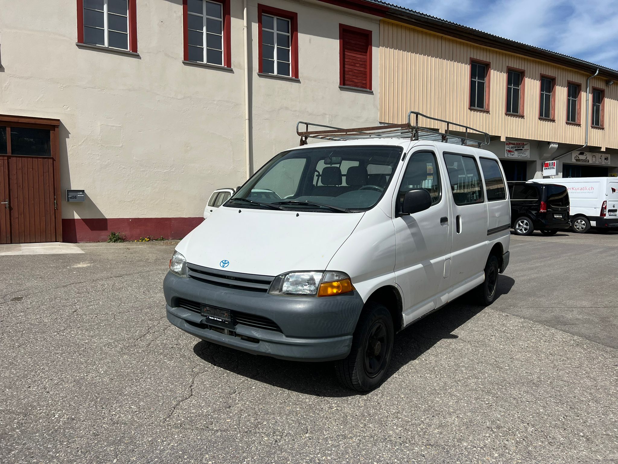 TOYOTA Hiace 2.4TD Kombi 4x4