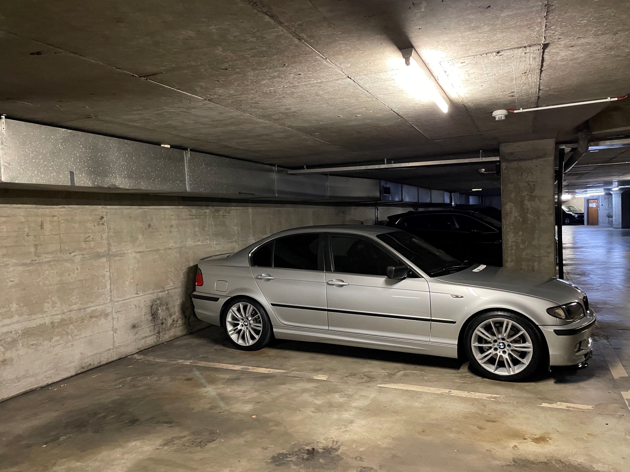 BMW 325i