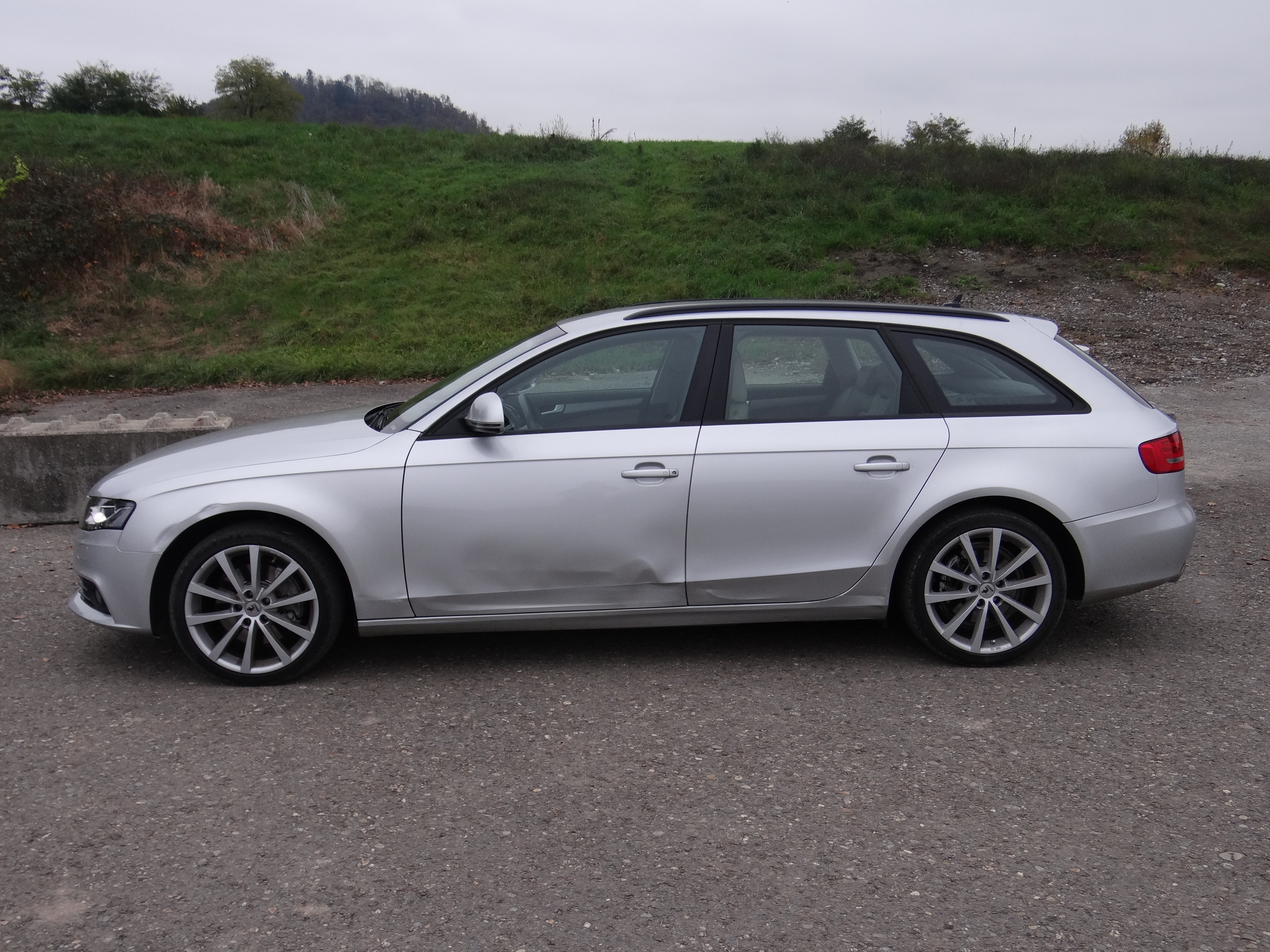 AUDI A4 Avant 3.2 FSI quattro tiptronic