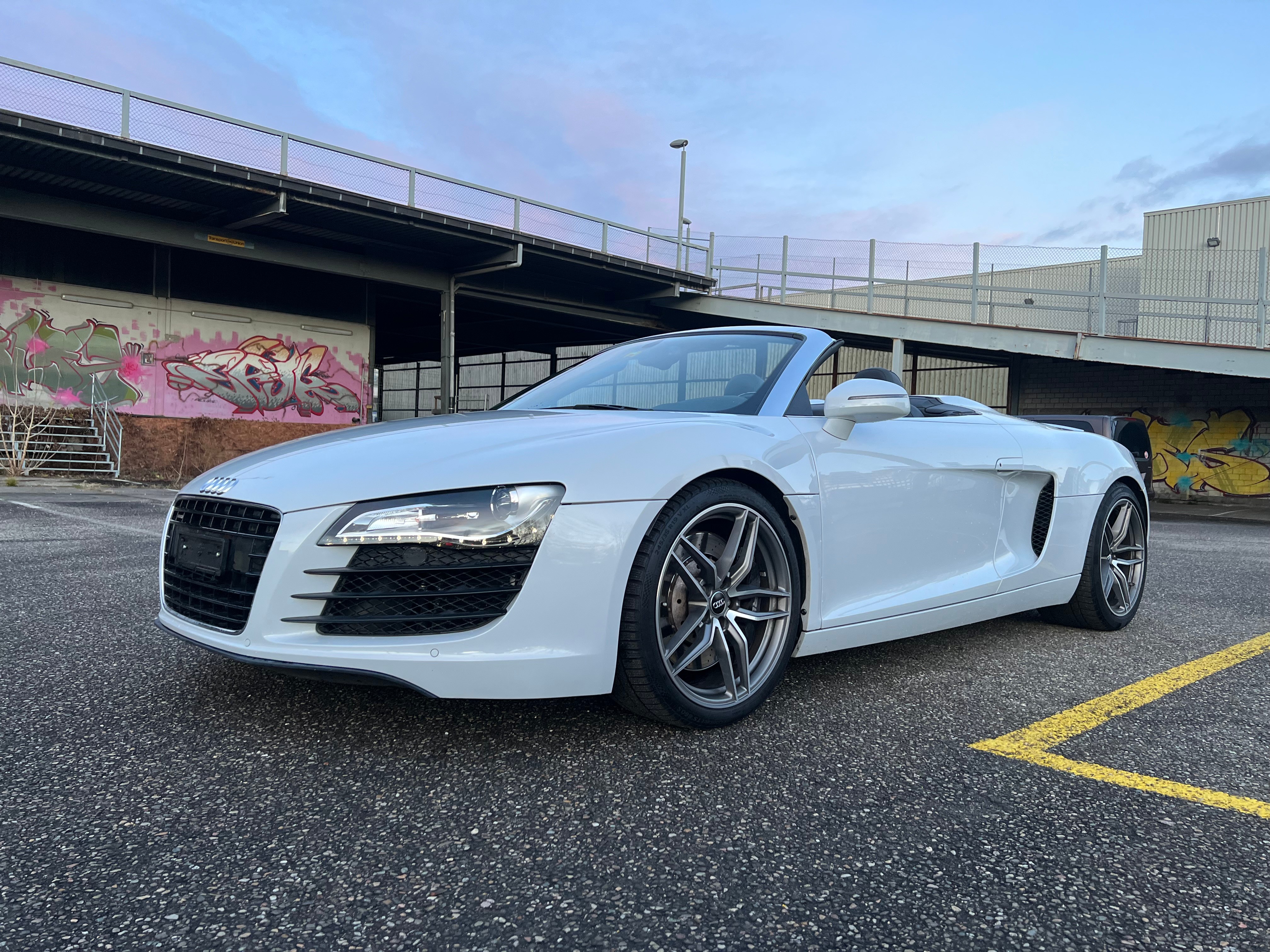 AUDI R8 Spyder 4.2 R-Tronic