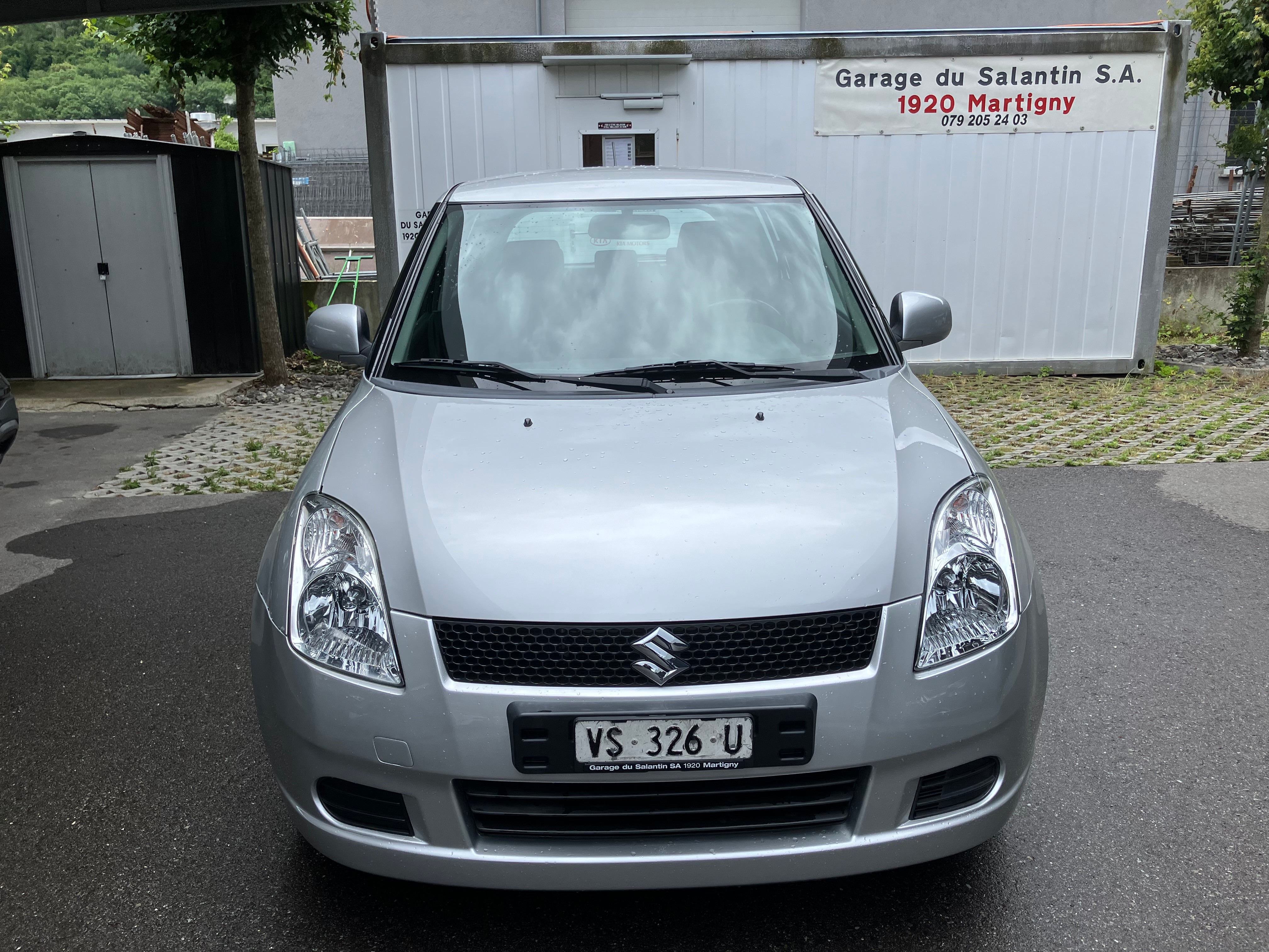 SUZUKI Swift 1.3i 16V GL Top 4x4