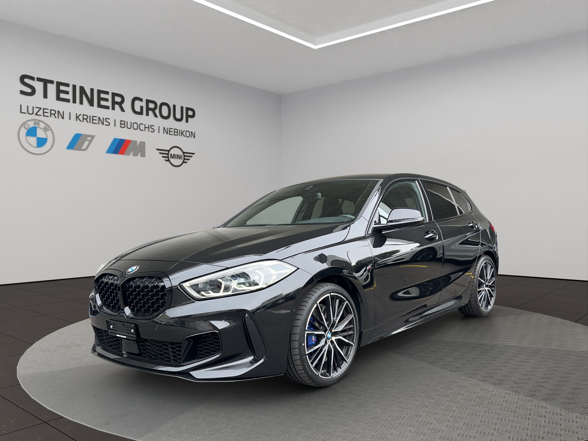 BMW M135i xDrive Steptronic