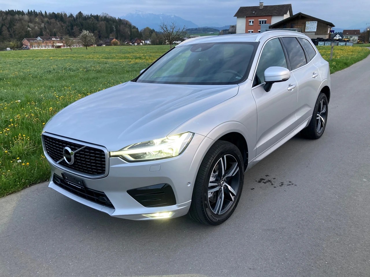 VOLVO XC60 D4 AWD R-Design Geartronic