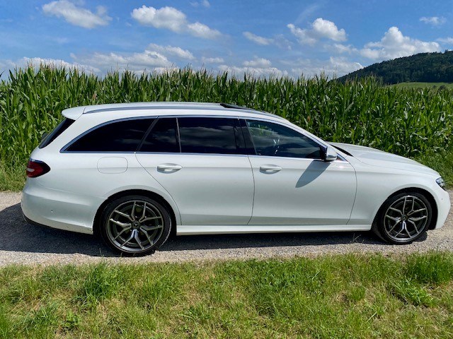 MERCEDES-BENZ E 220 Kombi