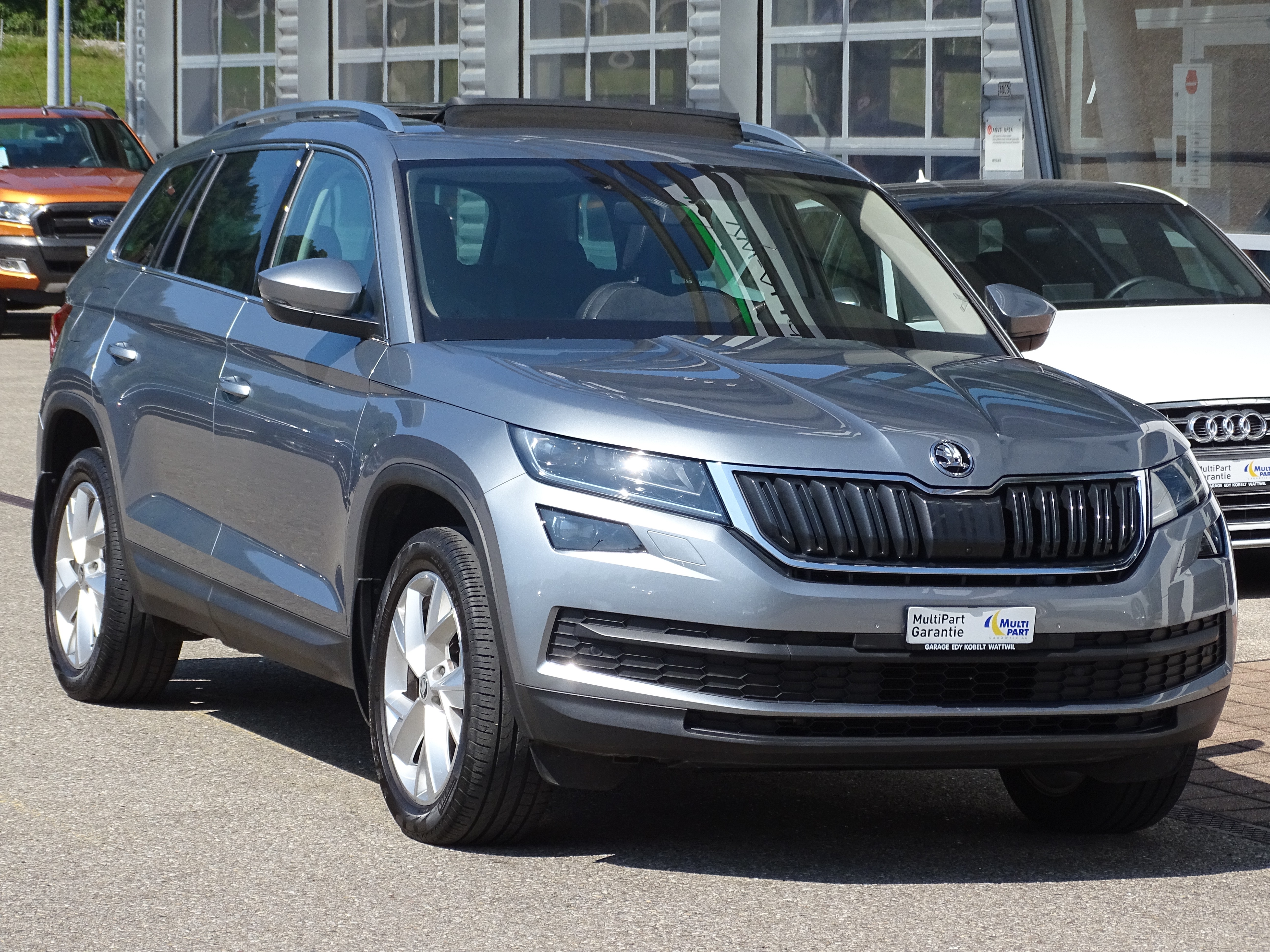 SKODA Kodiaq 2.0 TSI Style DSG 4x4*CH-FZ*7-Plätzer*Panorama**