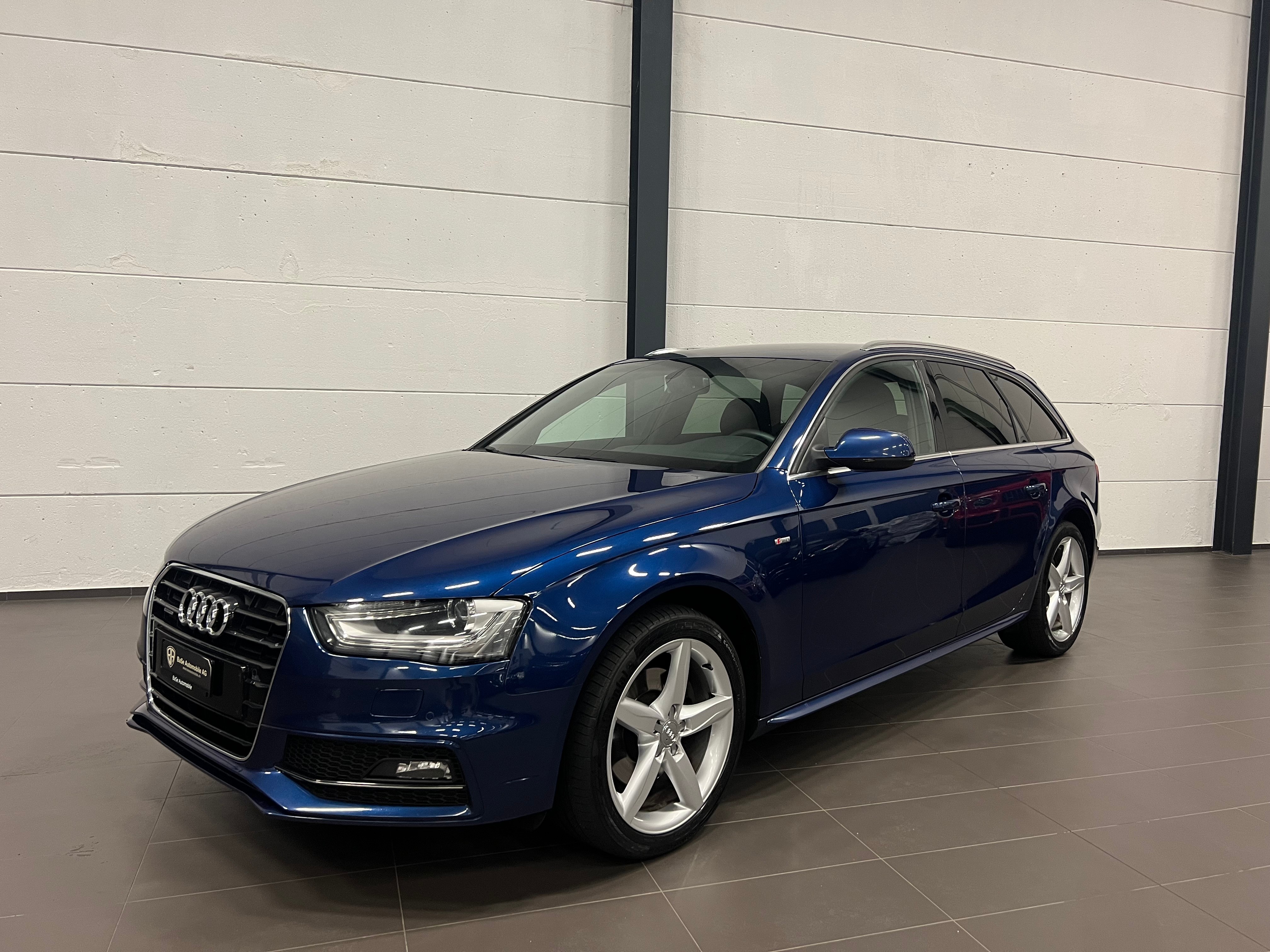 AUDI A4 Avant 2.0 TDI quattro S Line