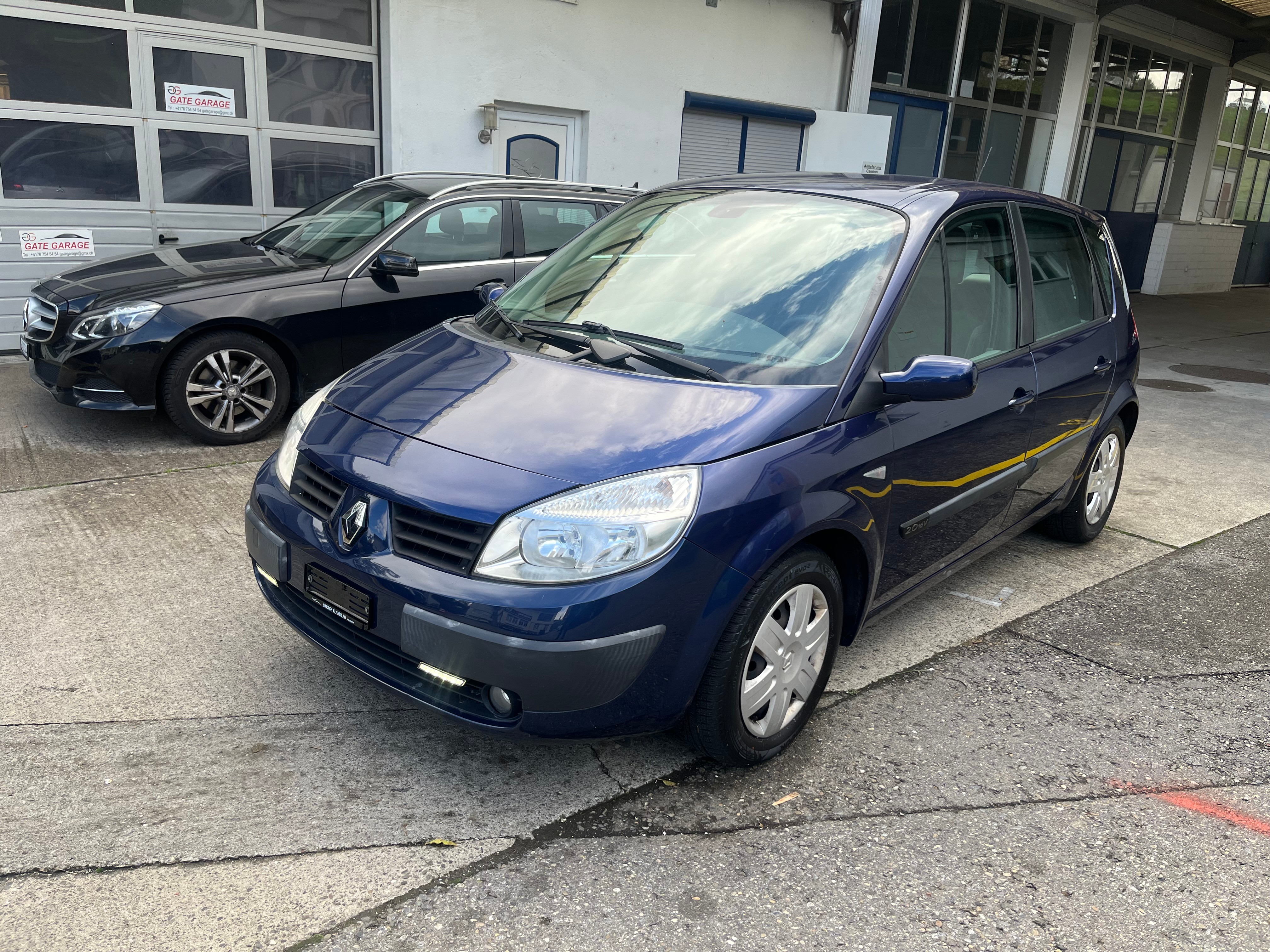 RENAULT Scénic 2.0 16V Authentique Confort