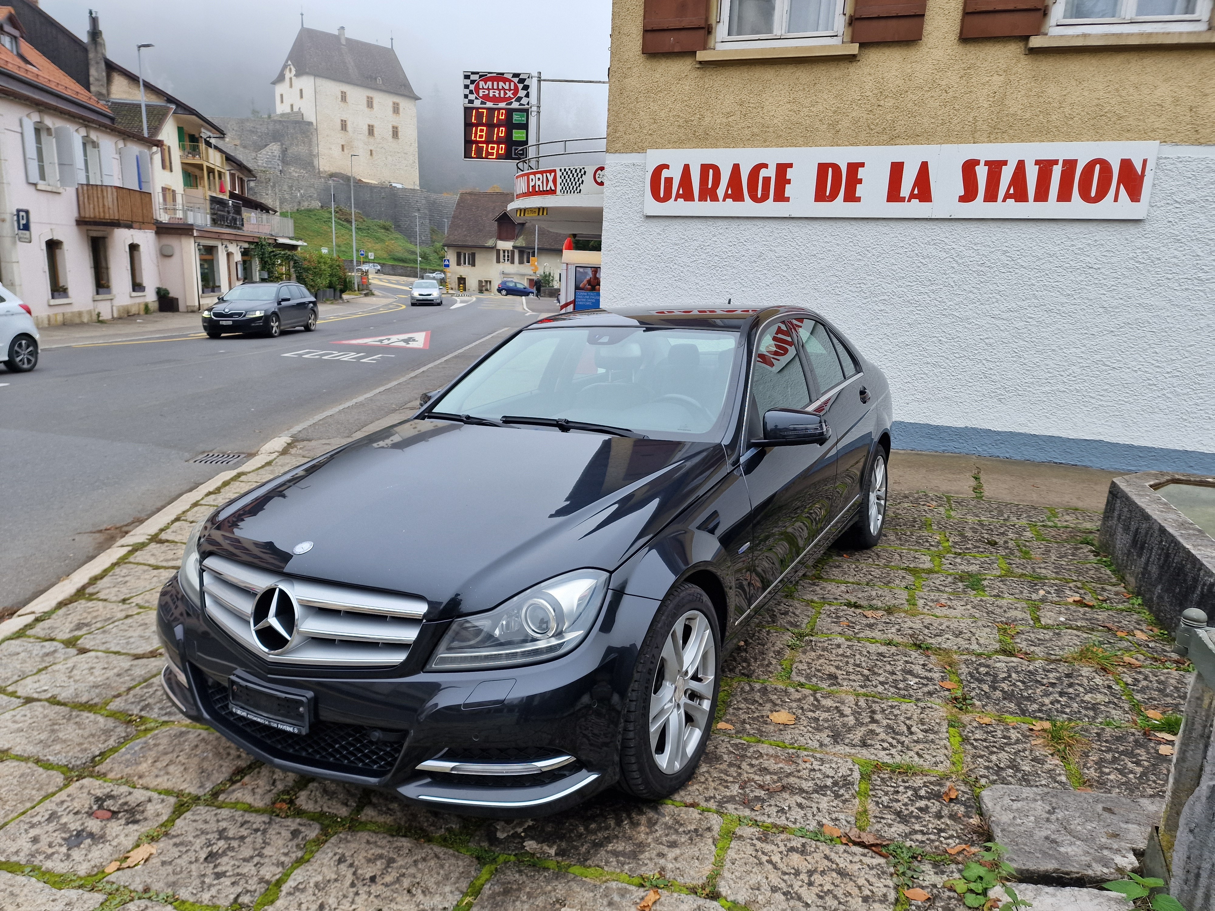 MERCEDES-BENZ C 250 Avantgarde 7G-Tronic