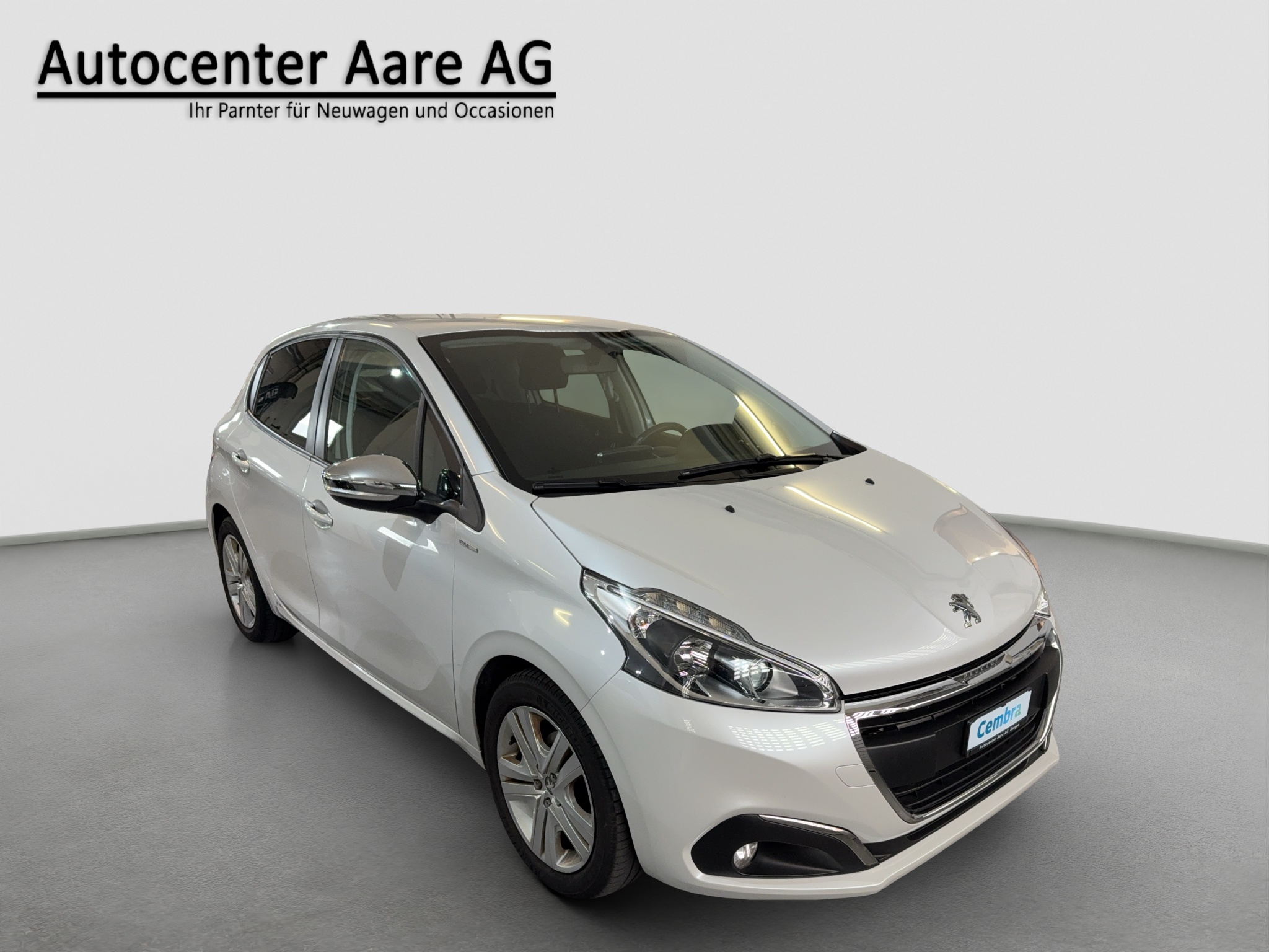 PEUGEOT 208 1.2 PureTech Style EAT6