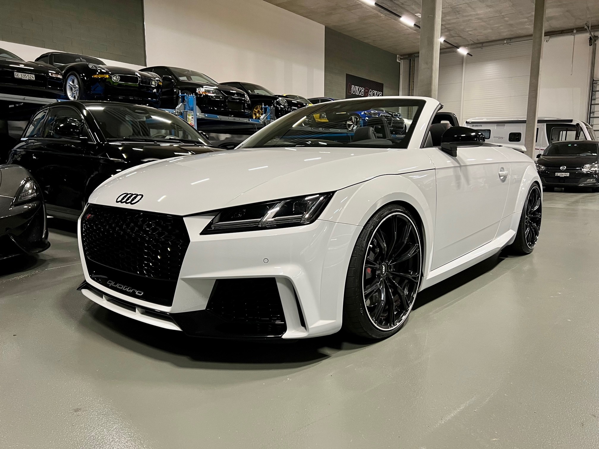 AUDI TT RS Roadster 2.5 TFSI quattro S-tronic