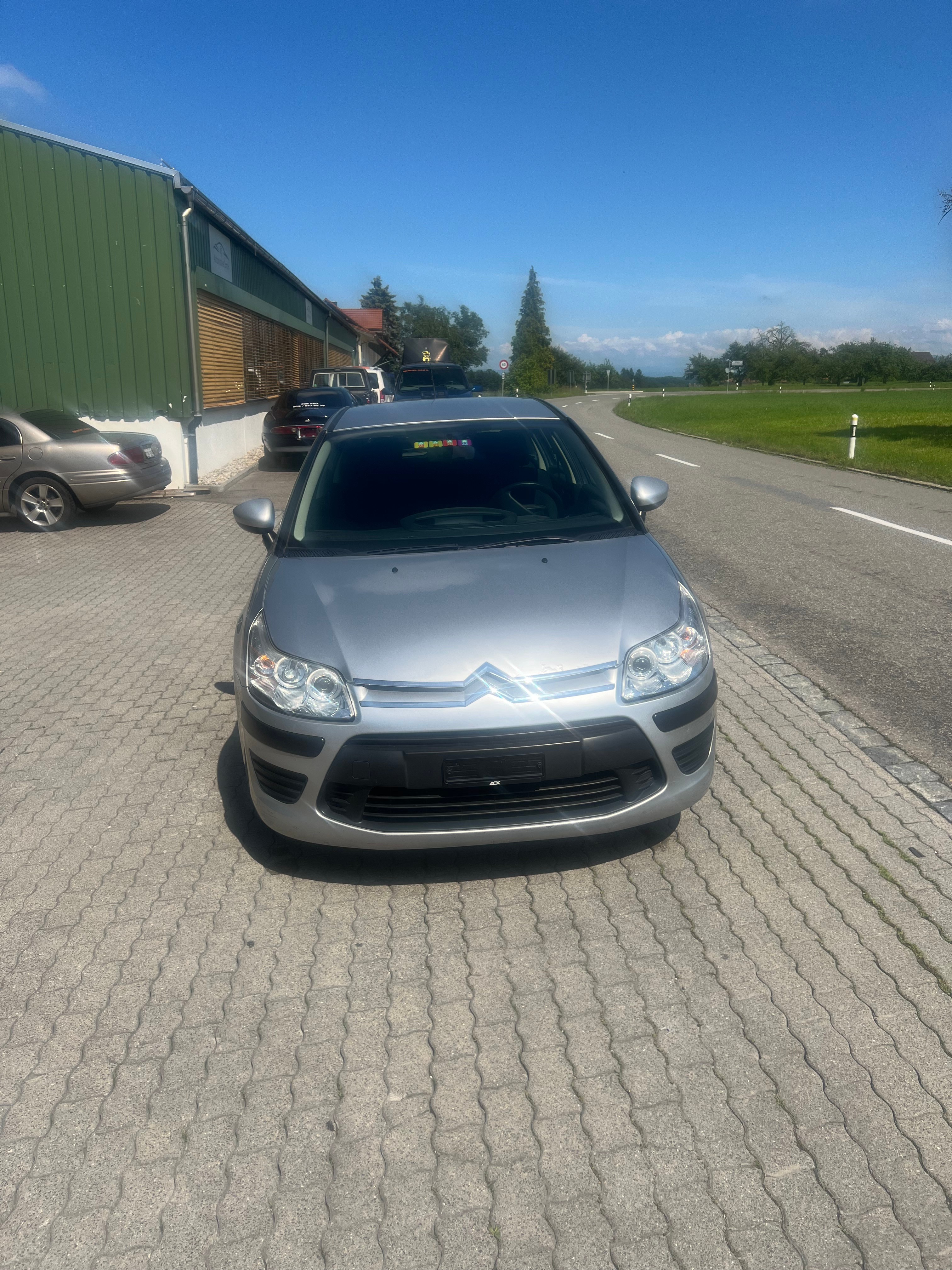 CITROEN C4 Berline 1.4i 16V Essentiel (X)