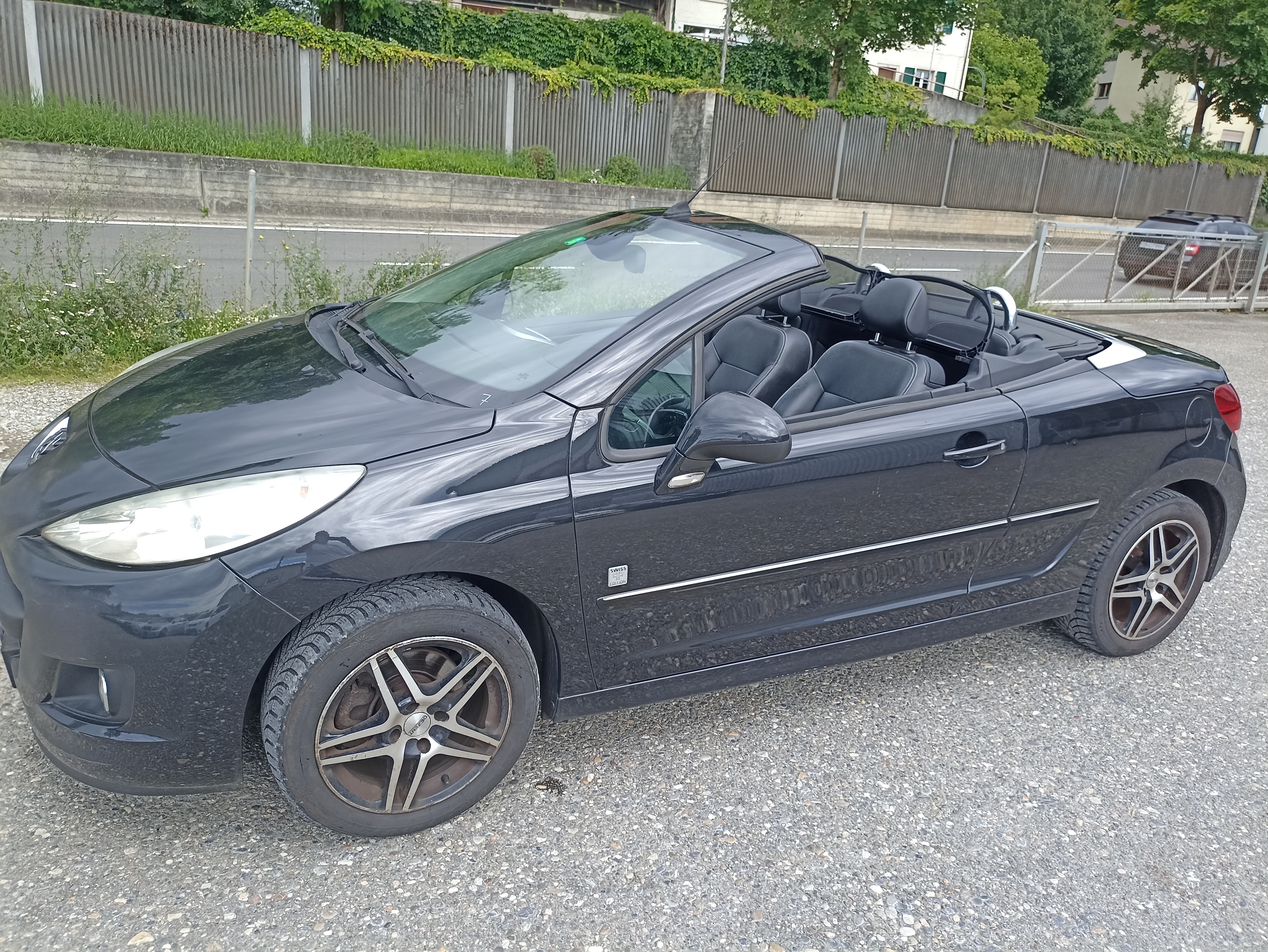 PEUGEOT 207 CC 1.6 16V Turbo Roland Garros