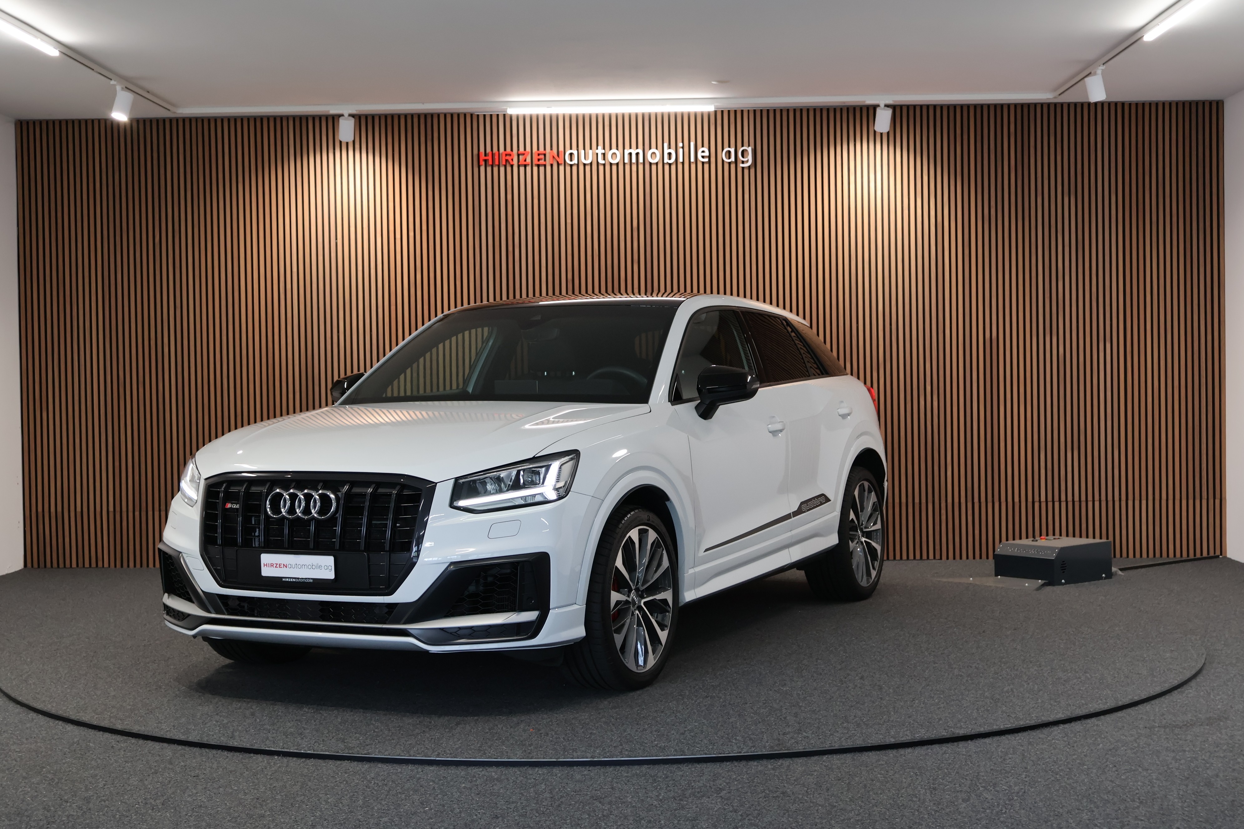 AUDI SQ2 TFSI quattro S-tronic