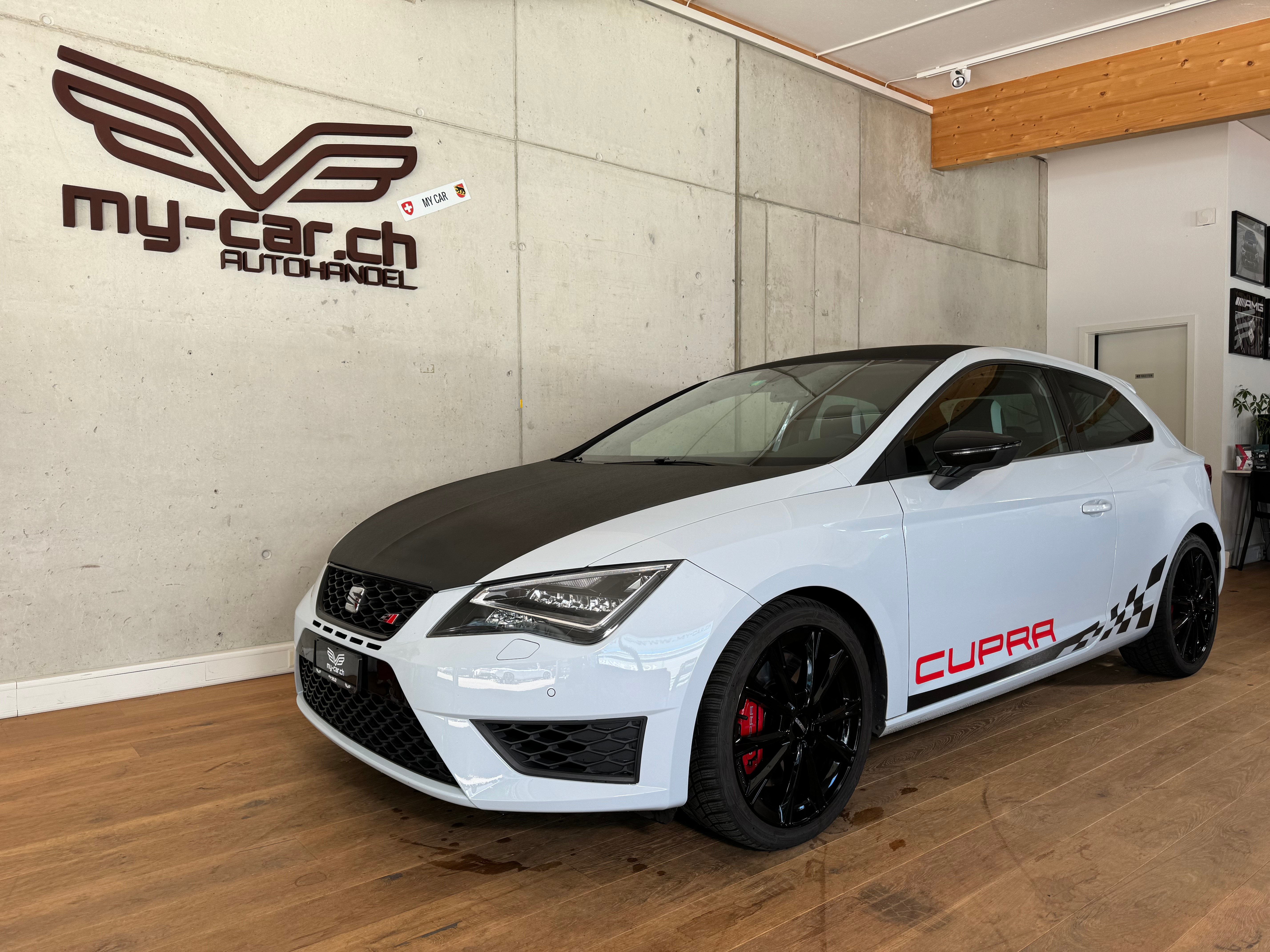 SEAT Leon 2.0 TSI Cupra 280