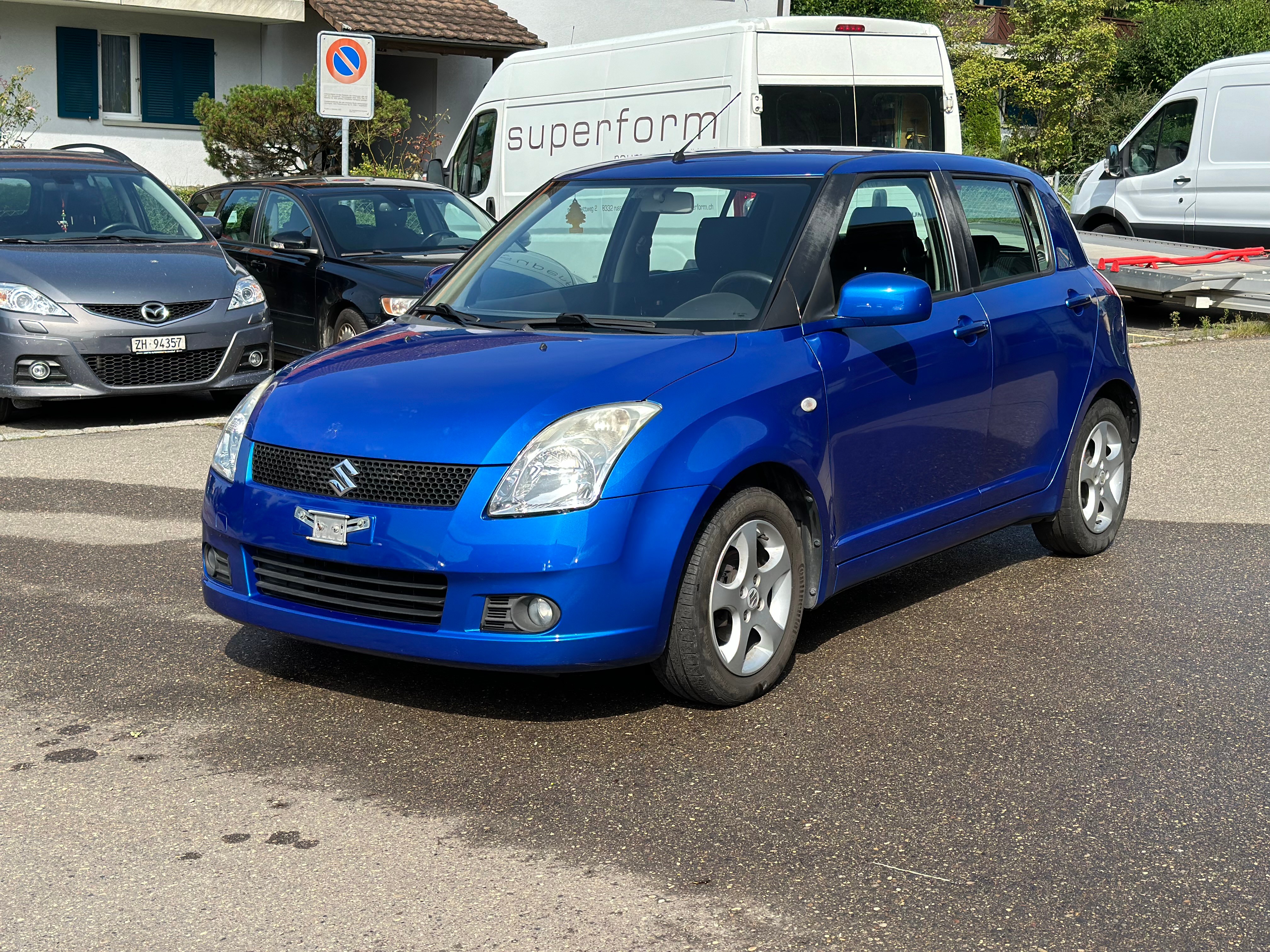 SUZUKI Swift 1.3i 16V GL Top