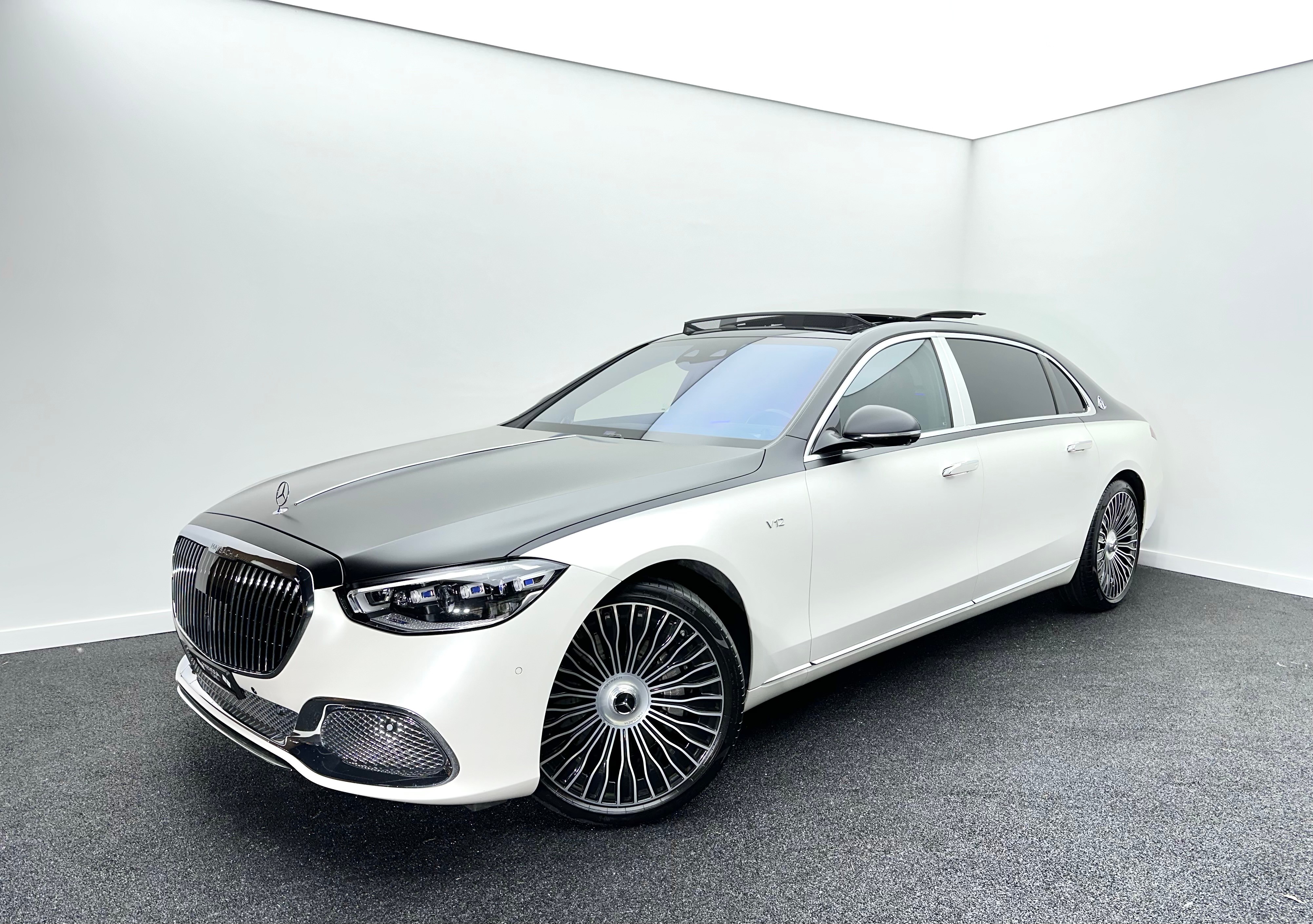 MERCEDES-BENZ S 680 4Matic Maybach 9G-Tronic