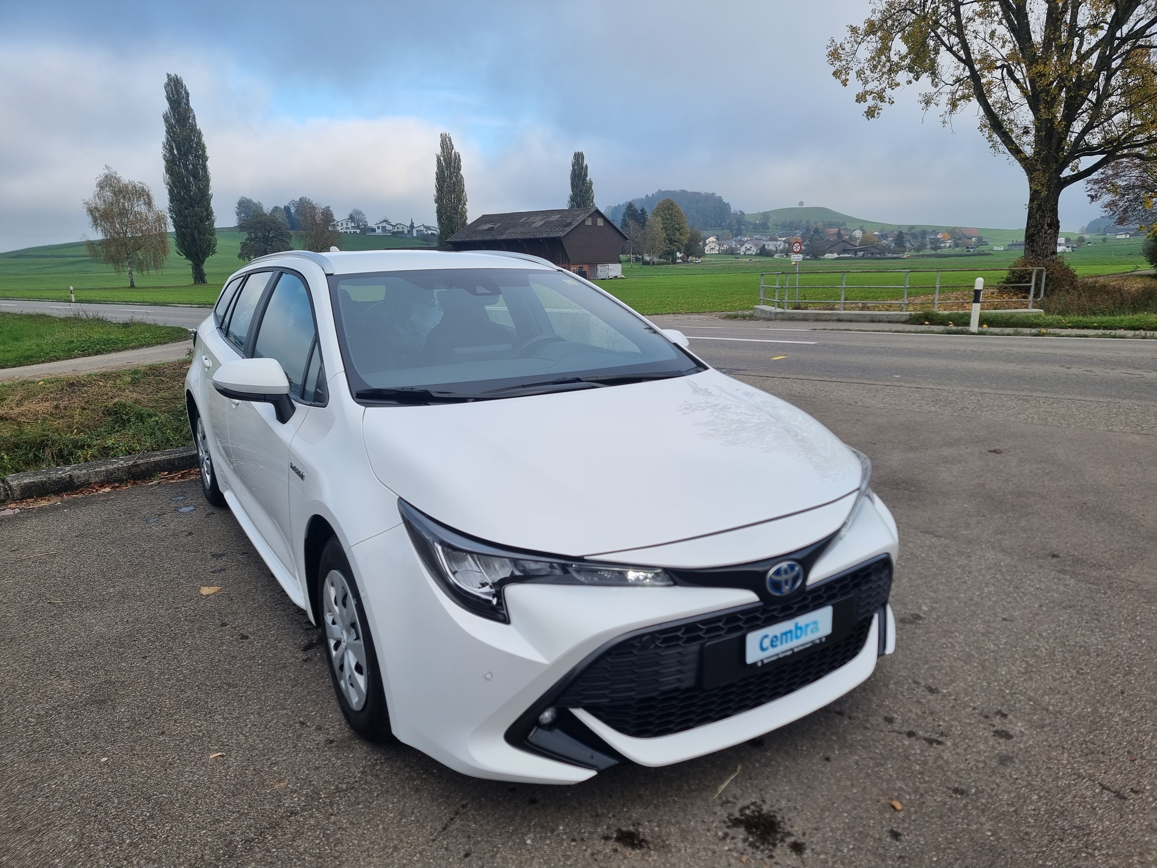 TOYOTA Corolla Touring Sports 1.8 HSD Comfort e-CVT